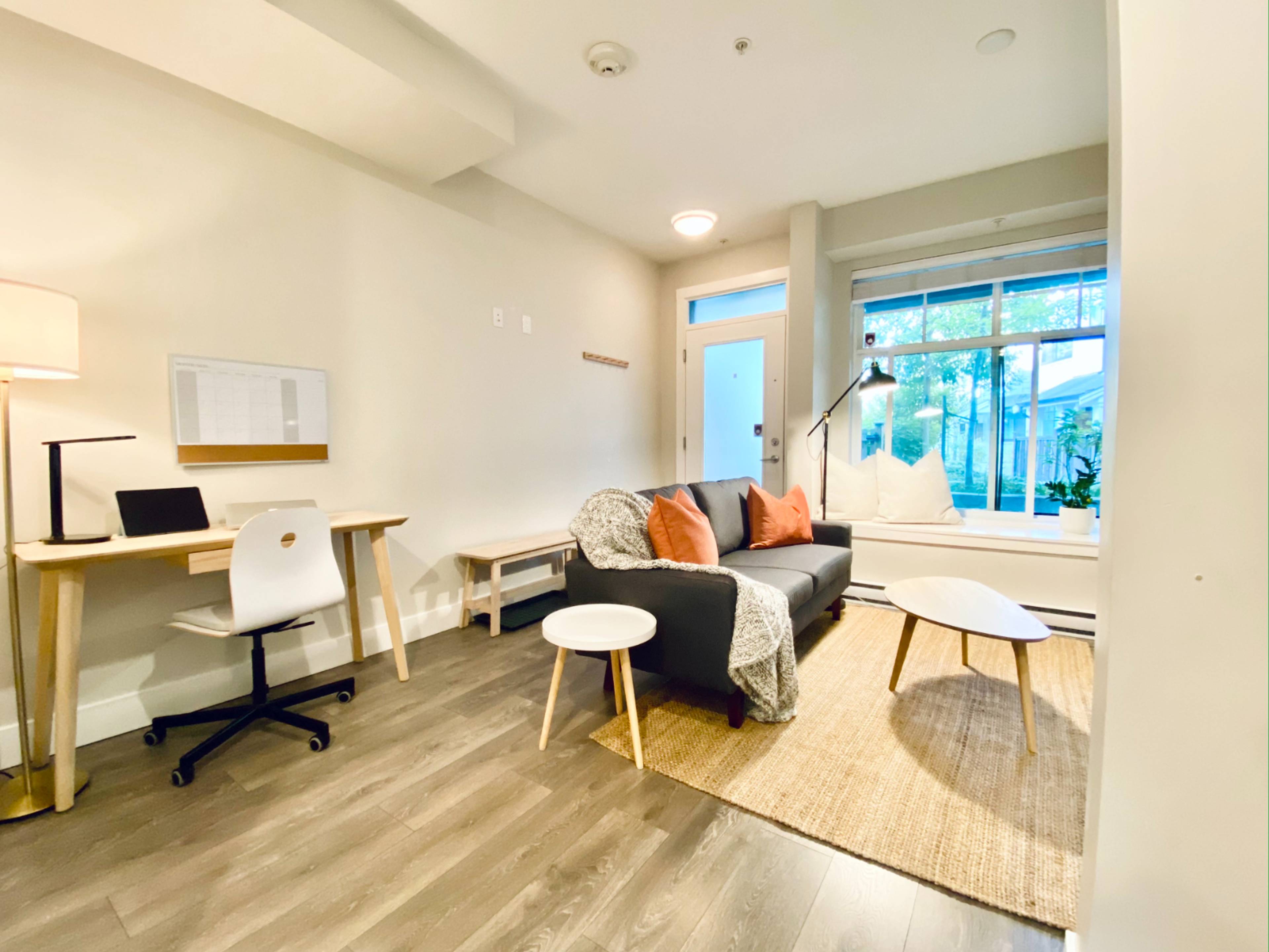 5138 Canada Way, Burnaby, BC 1 Bedroom Townhouse for Rent liv.rent