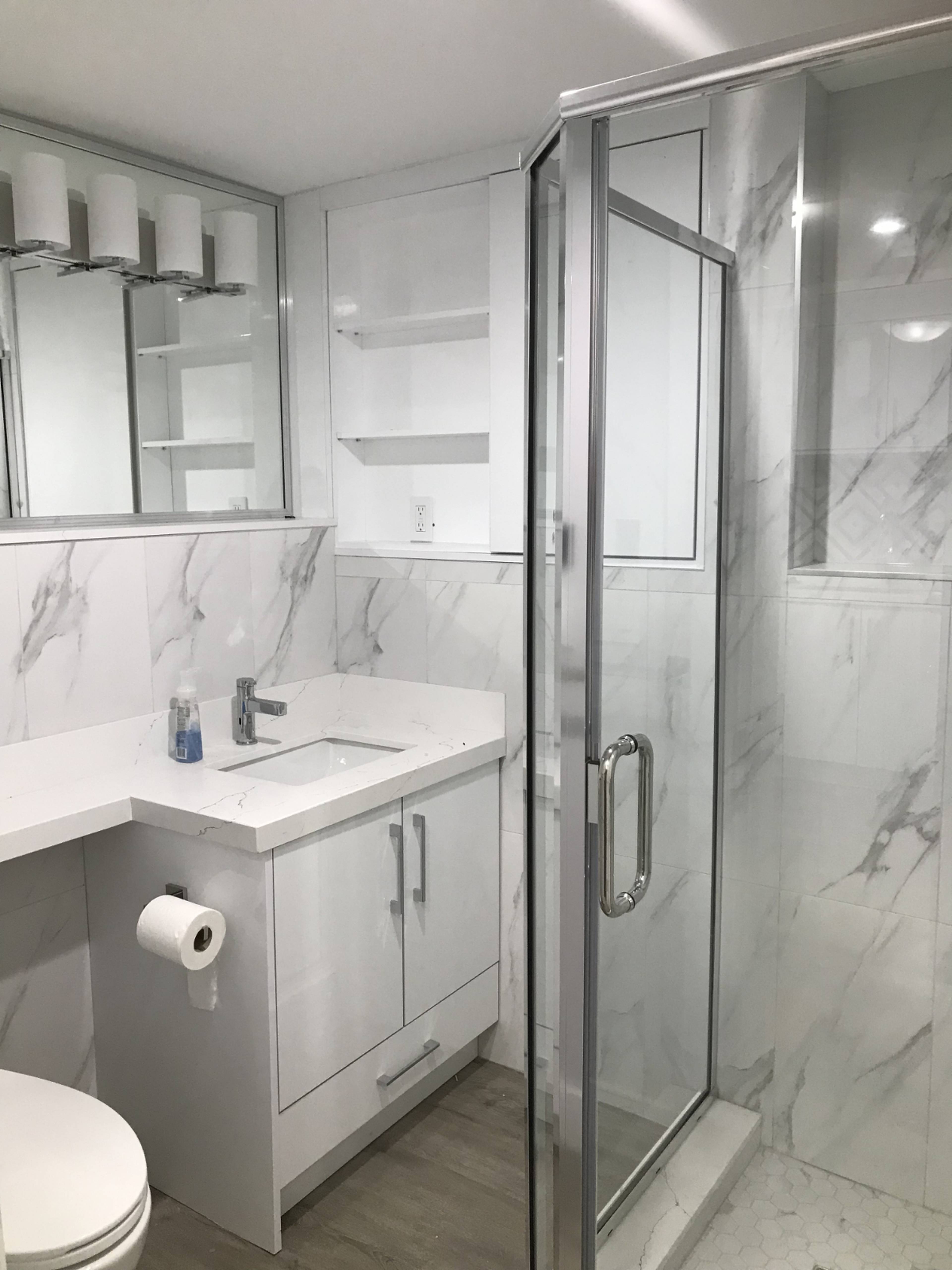 BSMT 442 Garrett St, New Westminster, BC 2 Bedroom Room for Rent