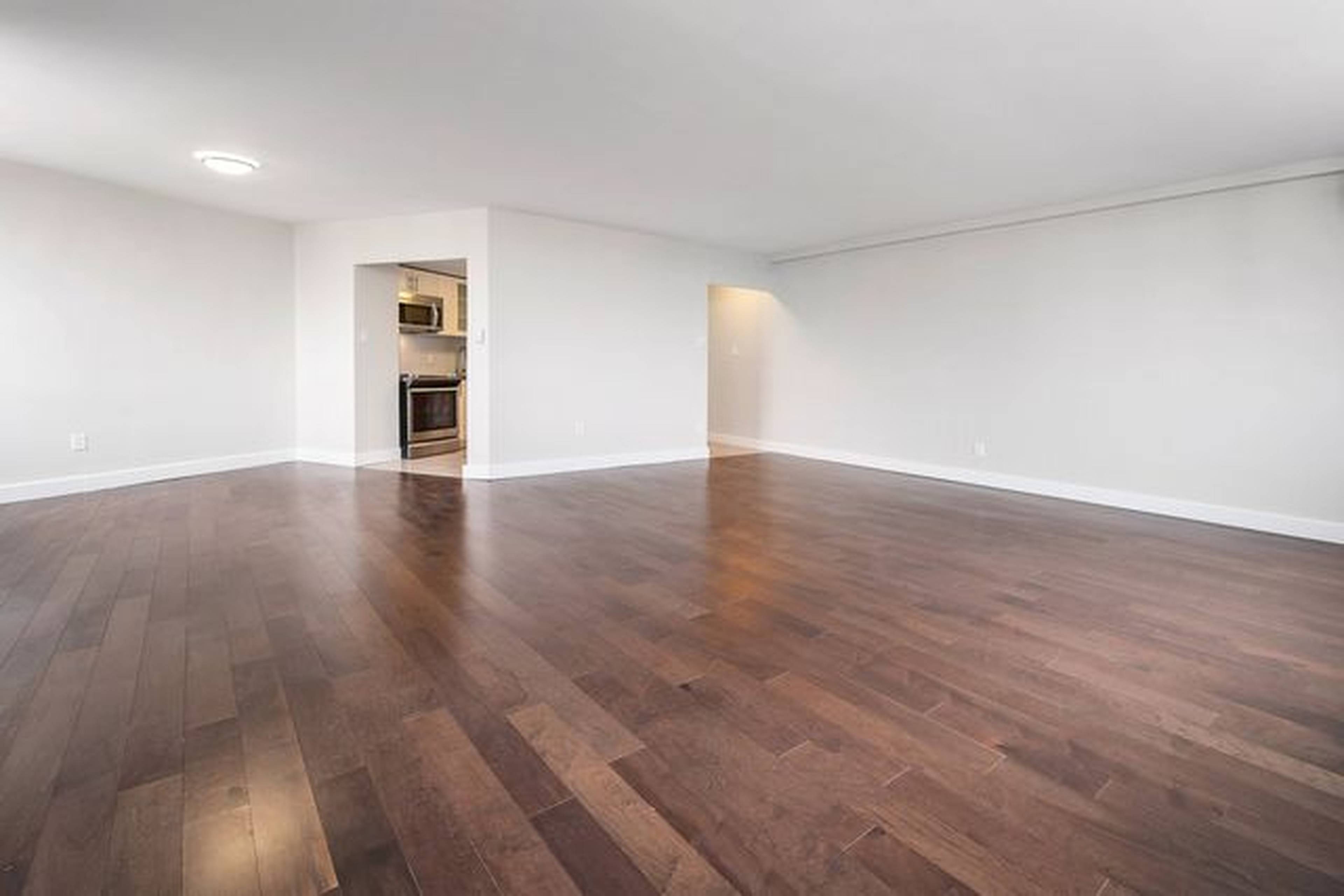 2 Bedroom 6151 Bathurst St, Toronto, ON 2 Bedroom Apartment for