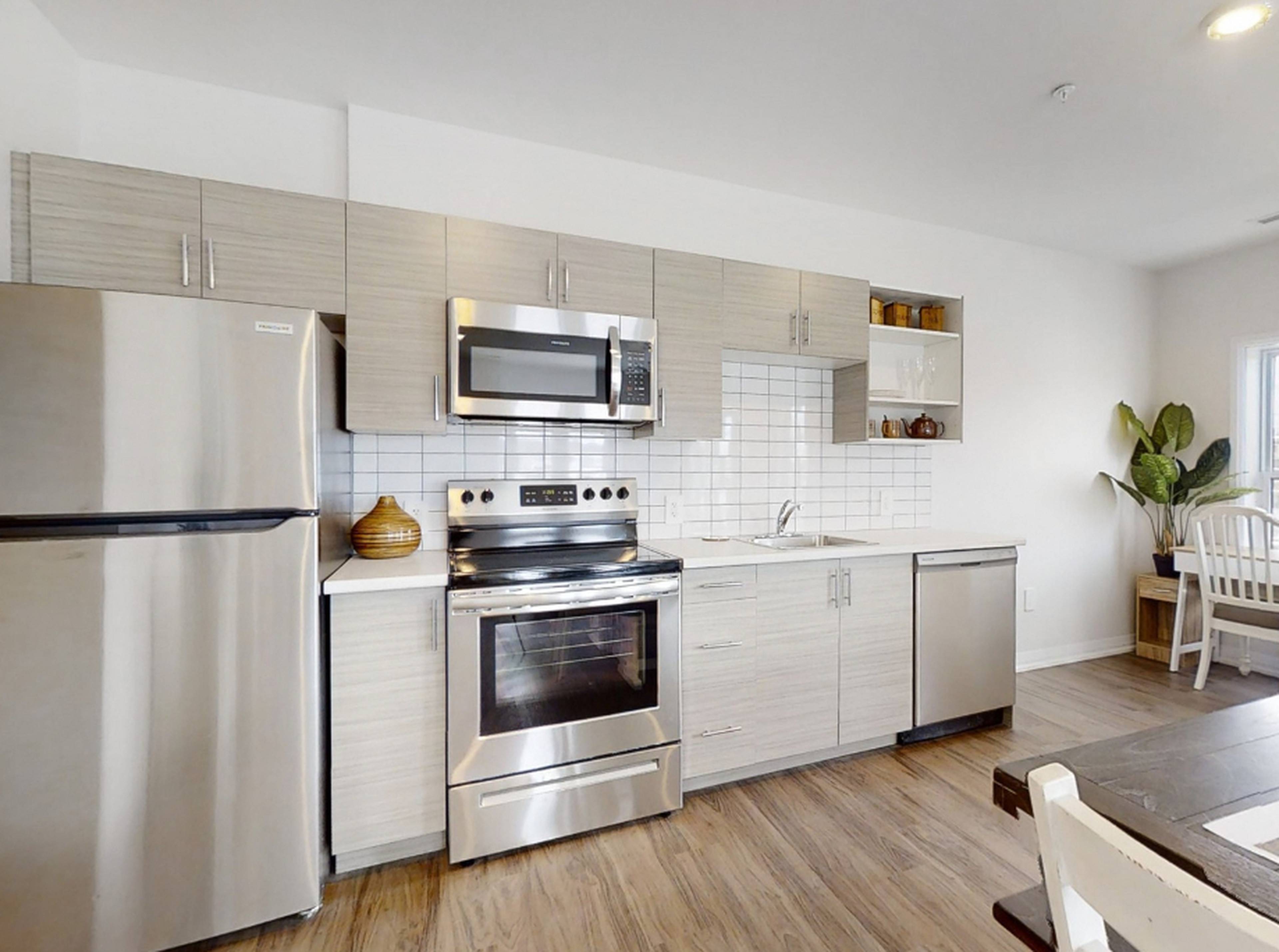 2 室  · 2 卫 for rent $2,399+ / 月