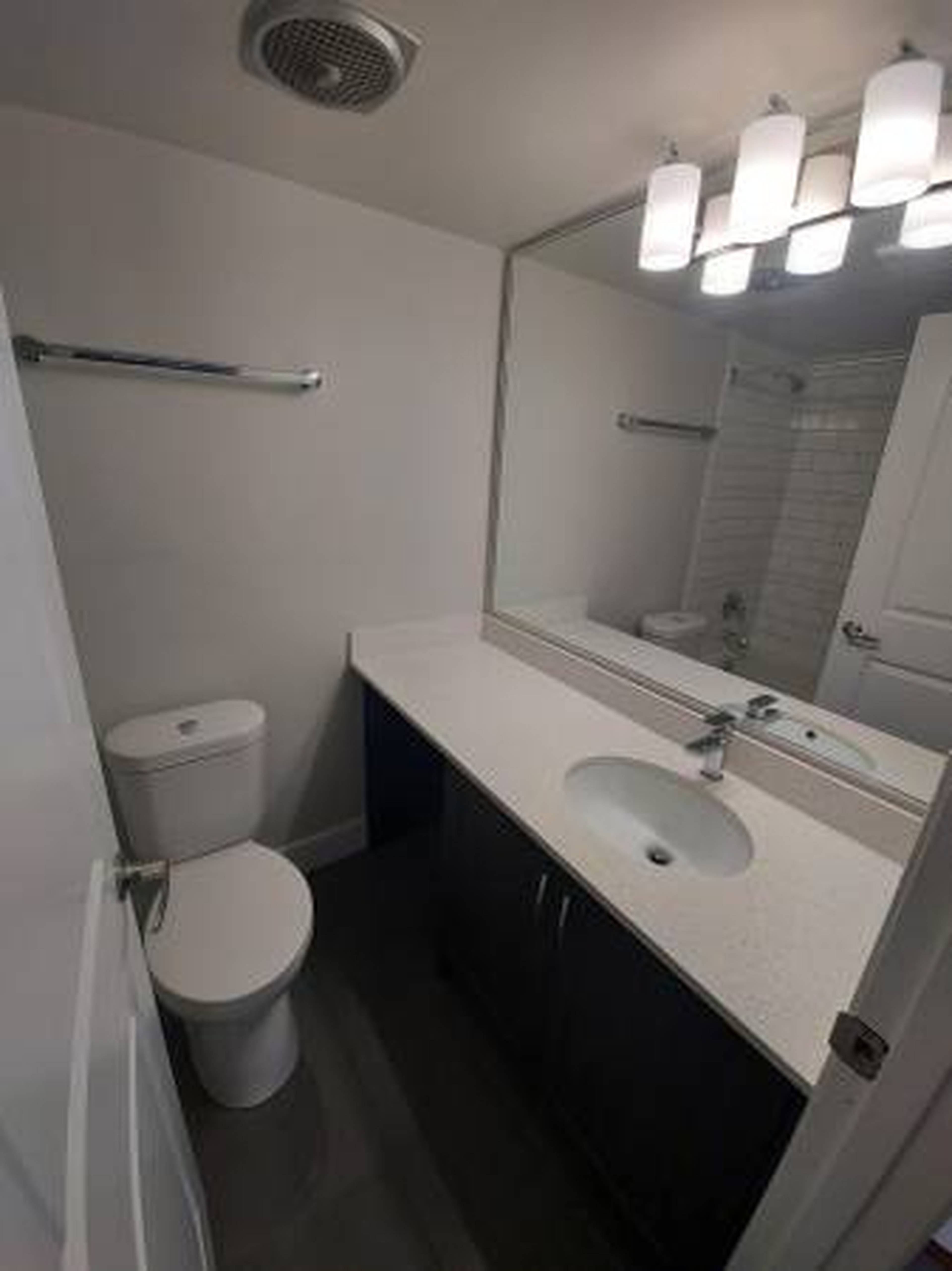 1100 Harwood St, Vancouver, BC Studio Apartment for Rent liv.rent