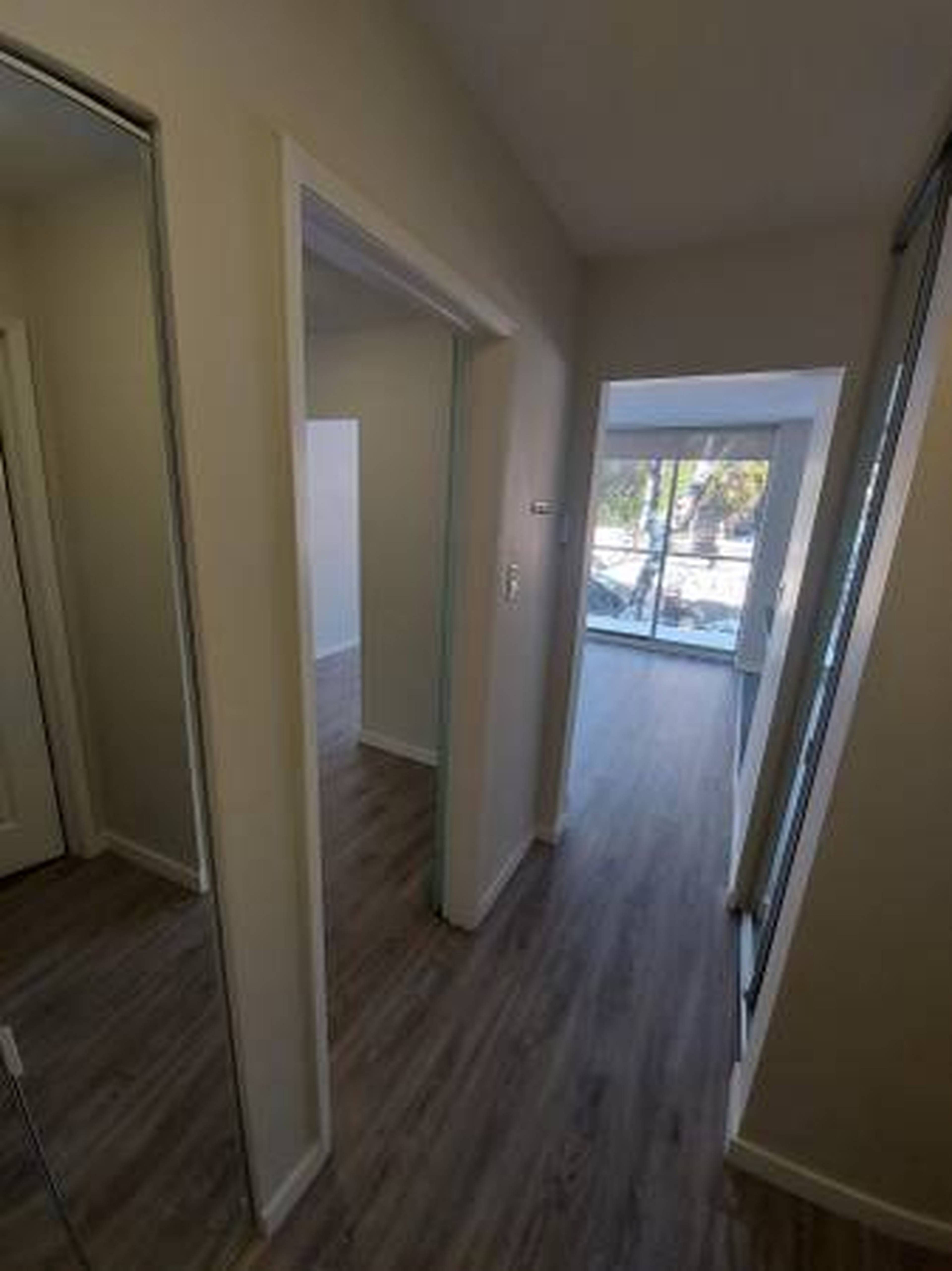 1100 Harwood St, Vancouver, BC Studio Apartment for Rent liv.rent