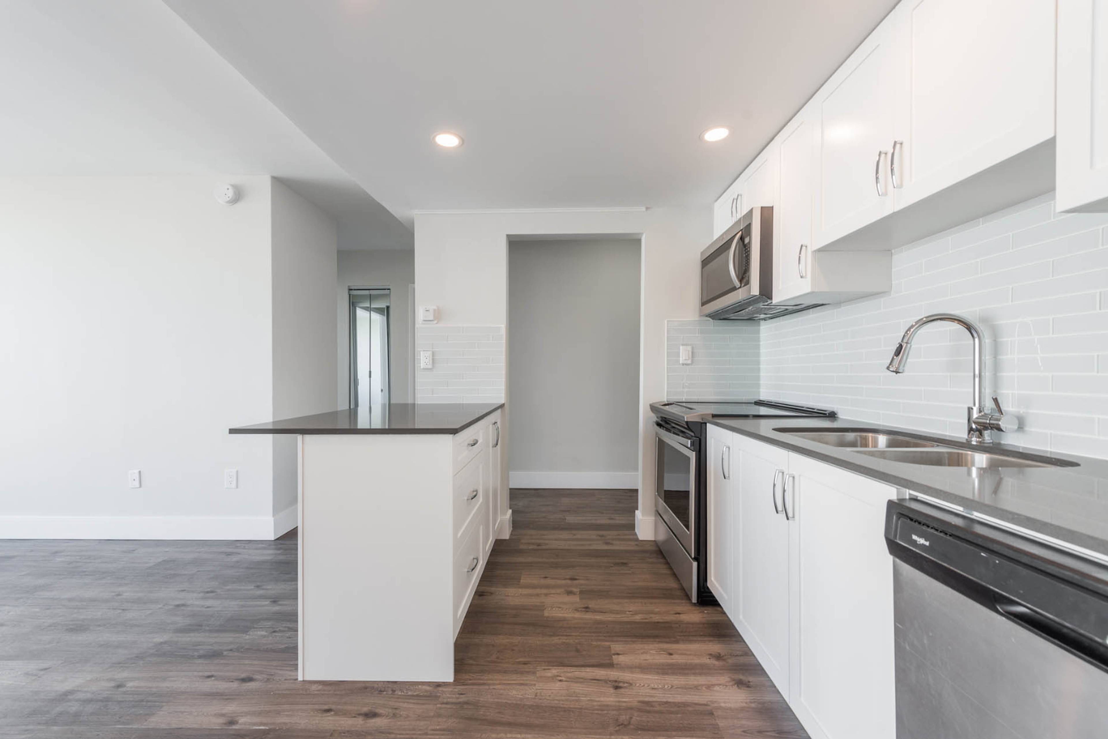 1629 Haro St, Vancouver, BC 1 Bedroom Apartment for Rent liv.rent