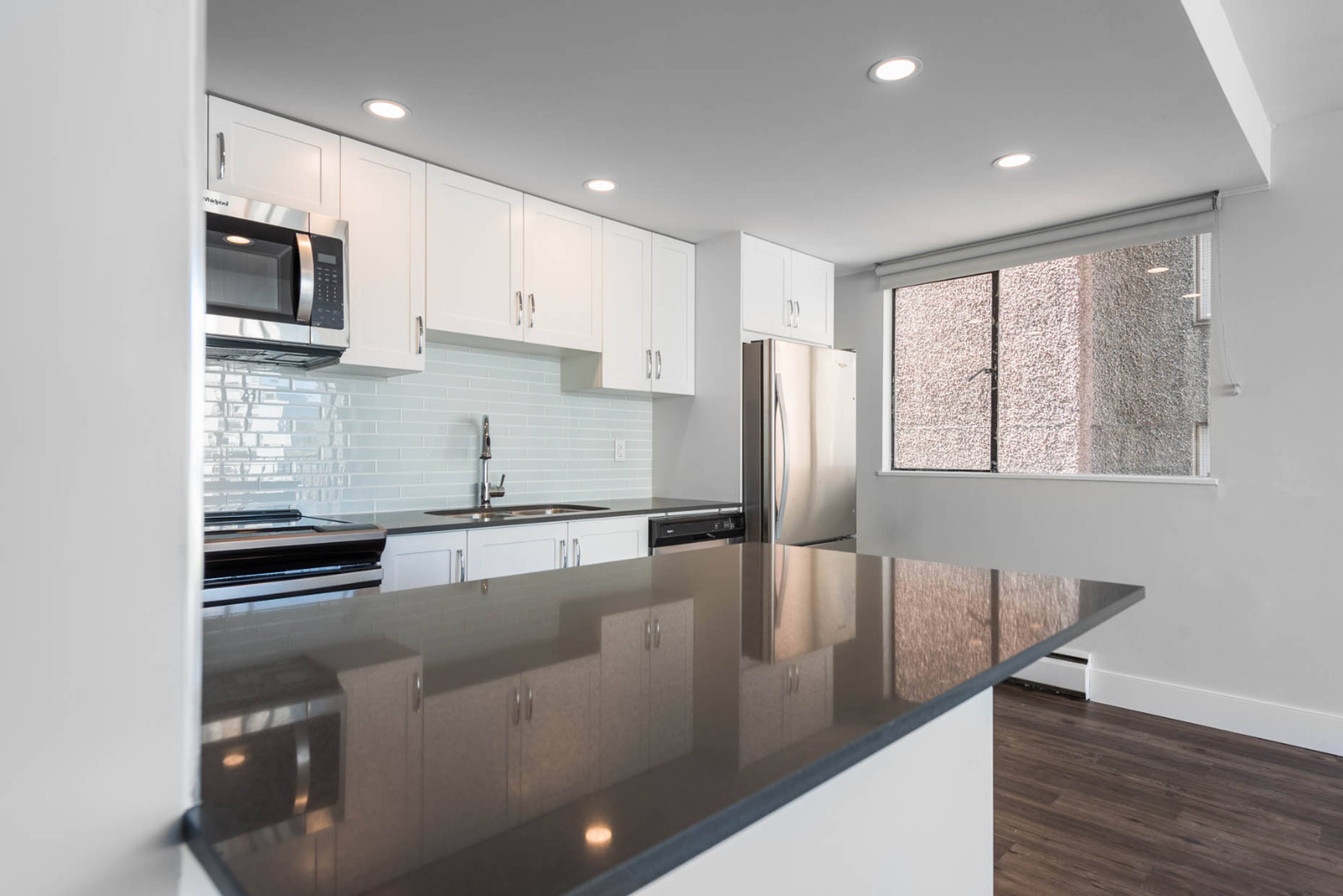 1629 Haro St, Vancouver, BC 1 Bedroom Apartment for Rent liv.rent