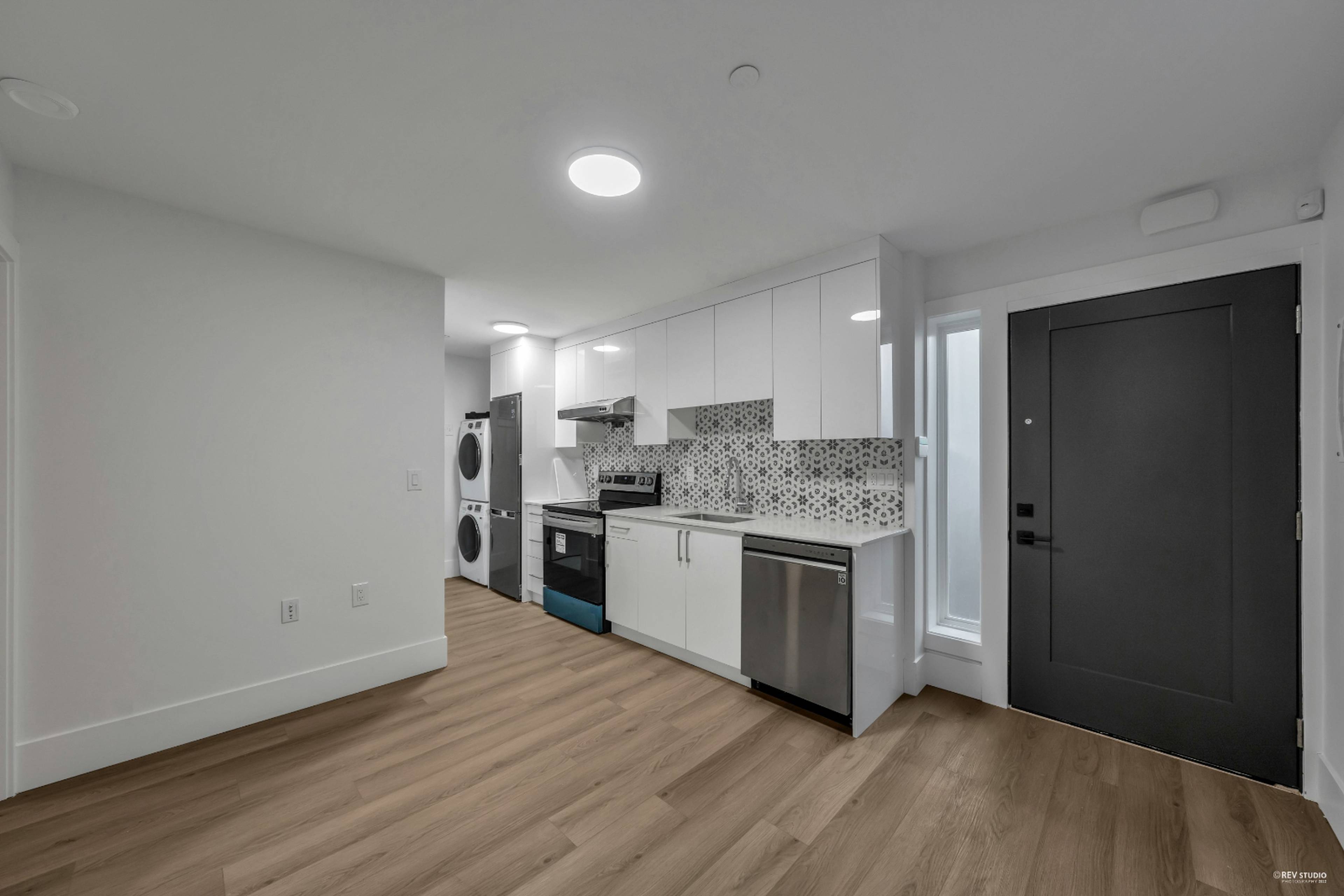 E 45th Ave, Vancouver, BC 2 Bedroom Room for Rent liv.rent