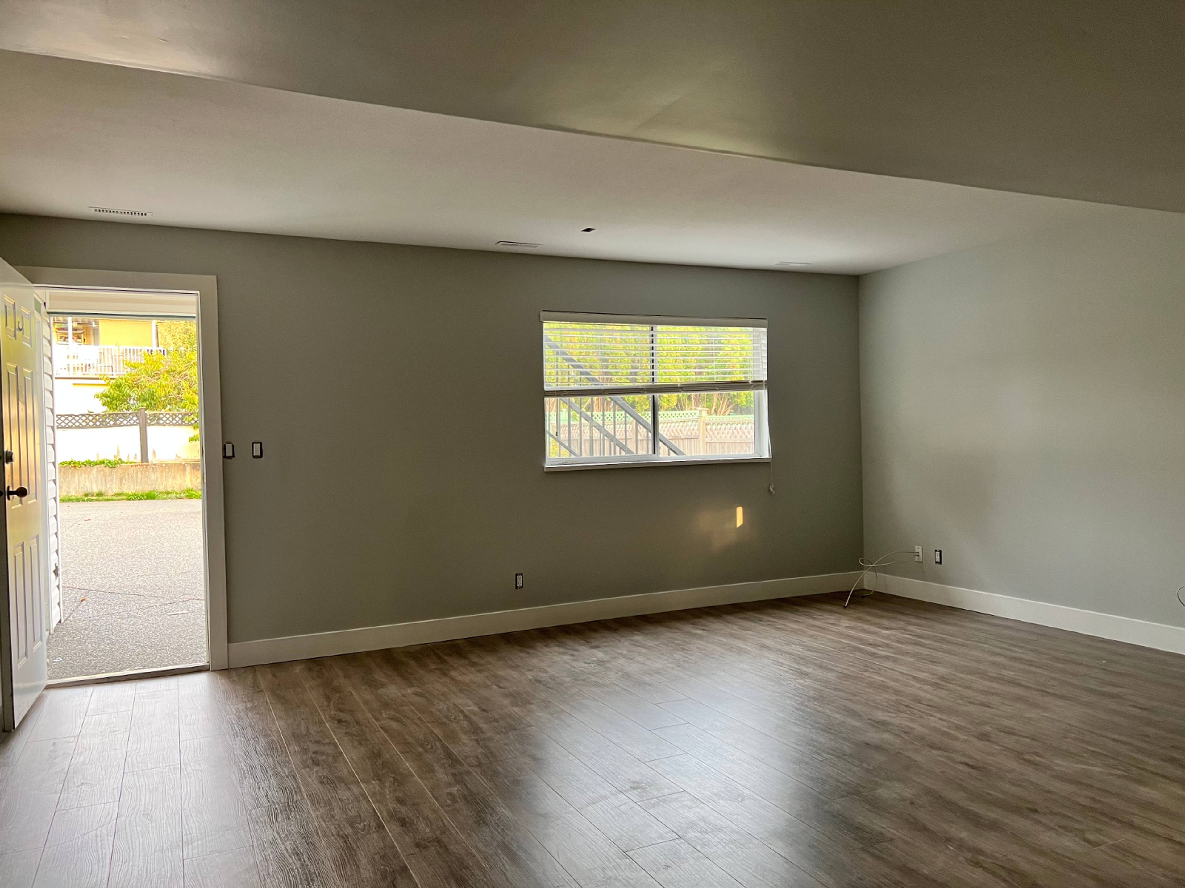 Ground Level Suite 9082 144 St, Surrey, BC 2 Bedroom Room for Rent