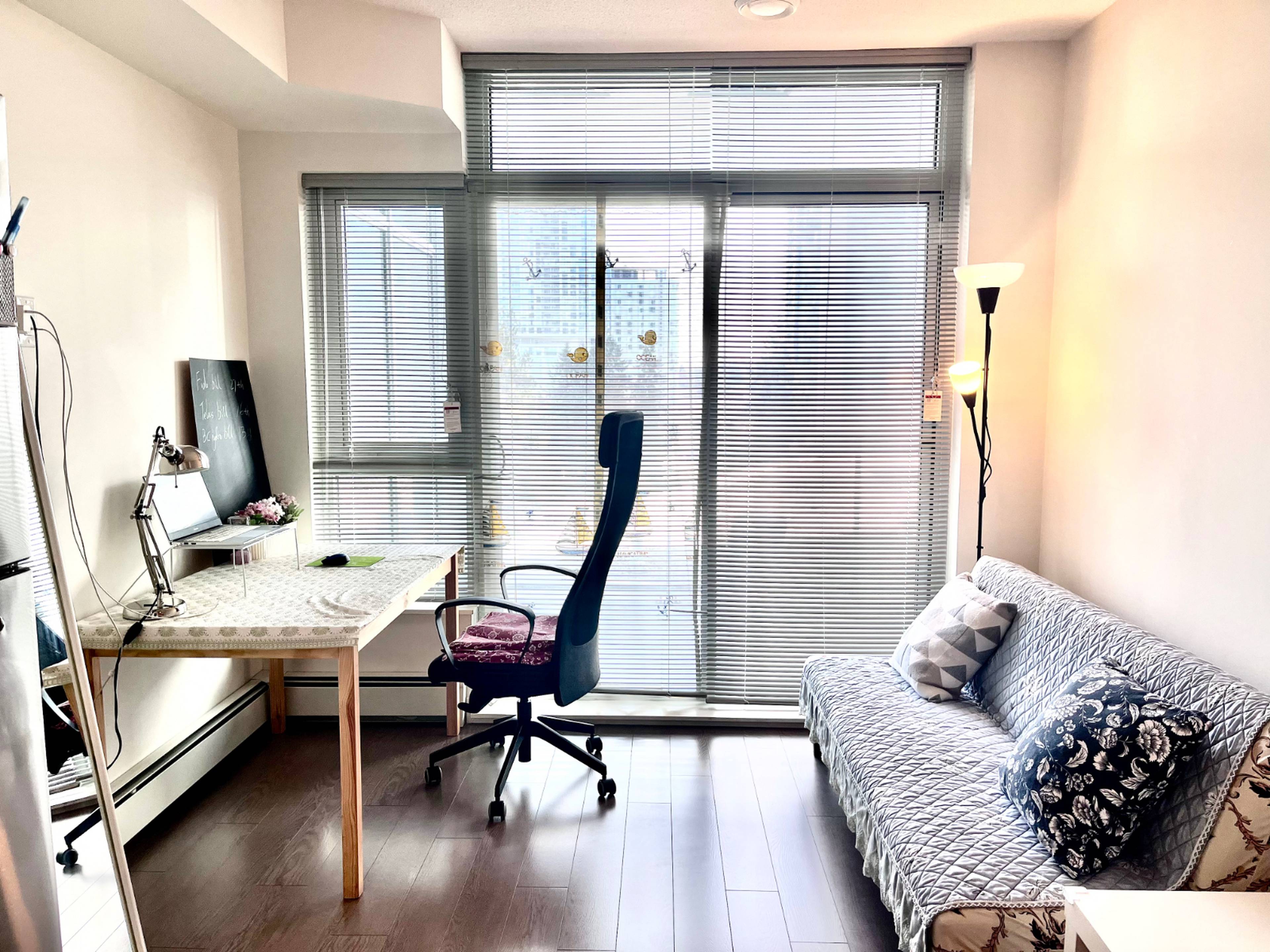 13308 Central Ave, Surrey, BC 1 Bedroom Apartment for Rent liv.rent