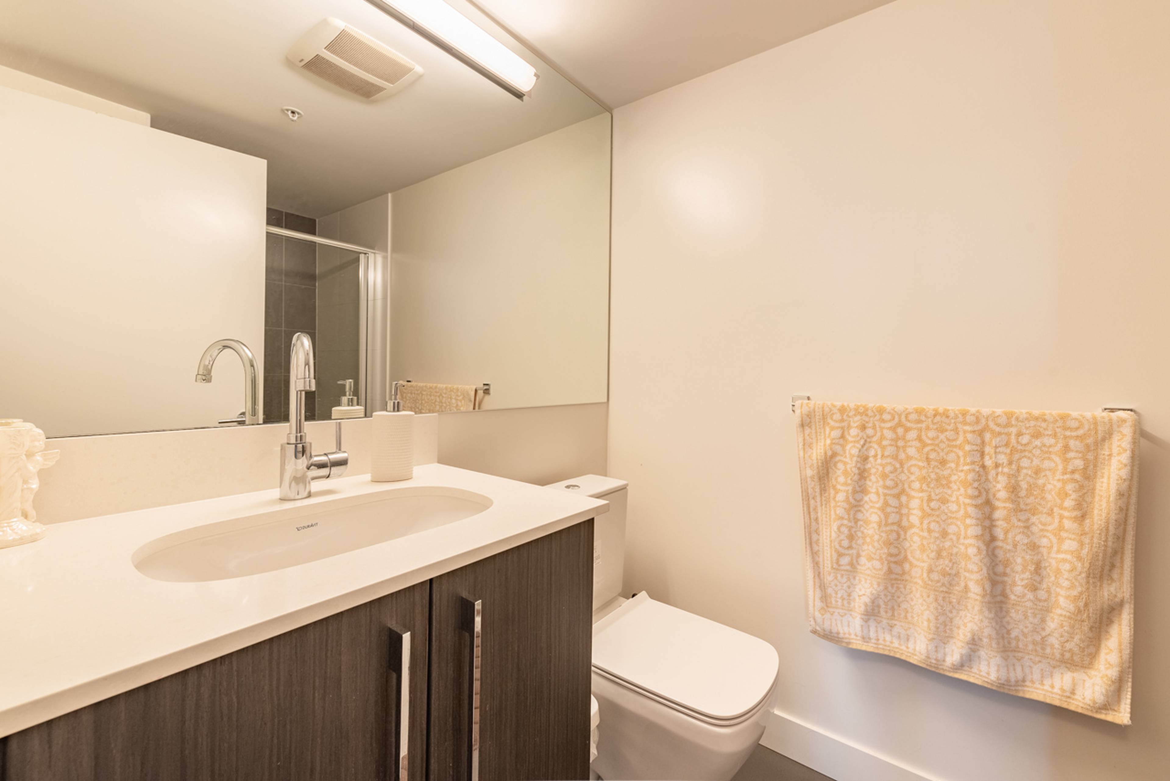 1604 188 Agnes St, New Westminster, BC 2 Bedroom Apartment for Rent liv.rent