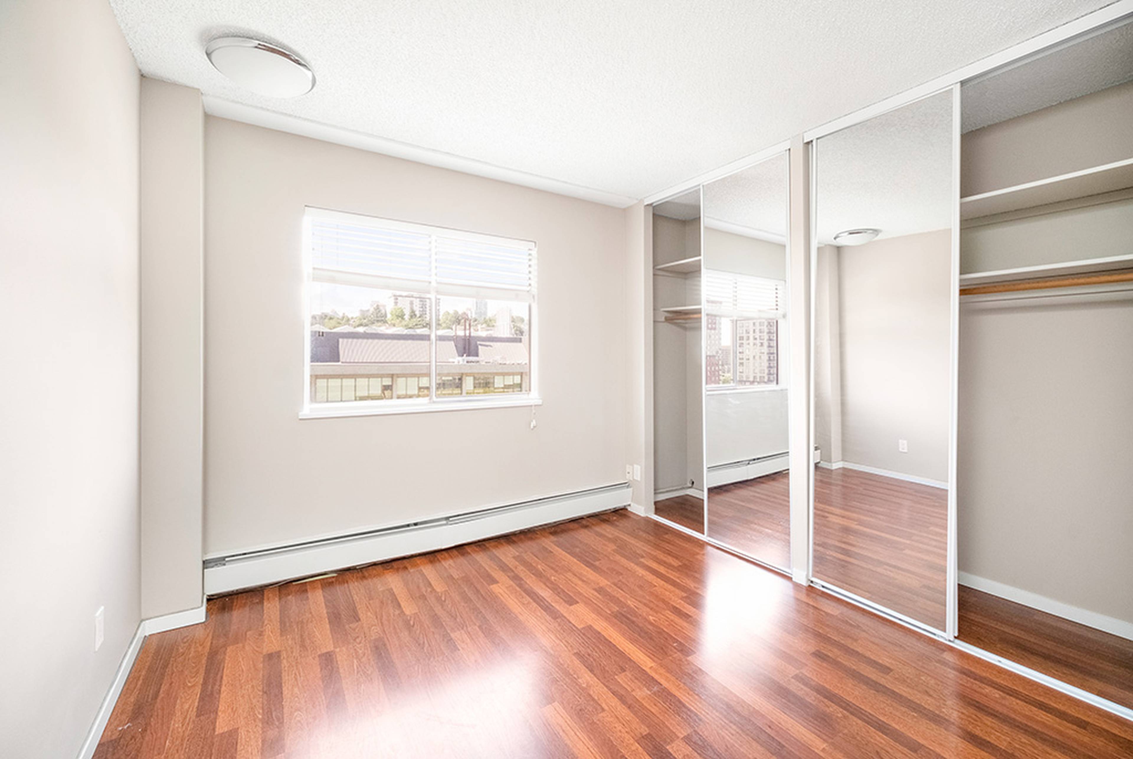 735737739 Carnarvon St, New Westminster, BC 1 Bedroom Apartment for