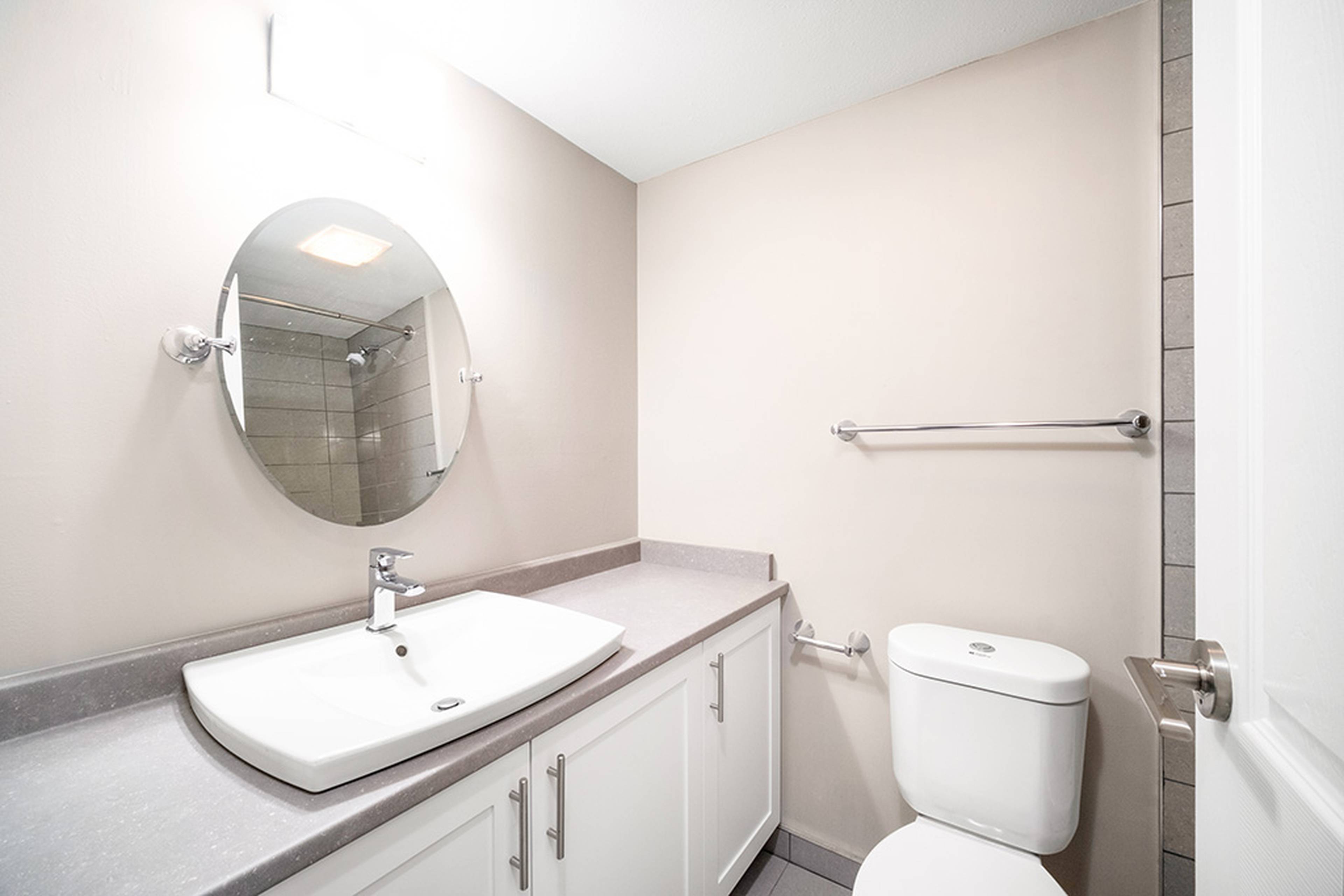 735737739 Carnarvon St, New Westminster, BC 1 Bedroom Apartment for