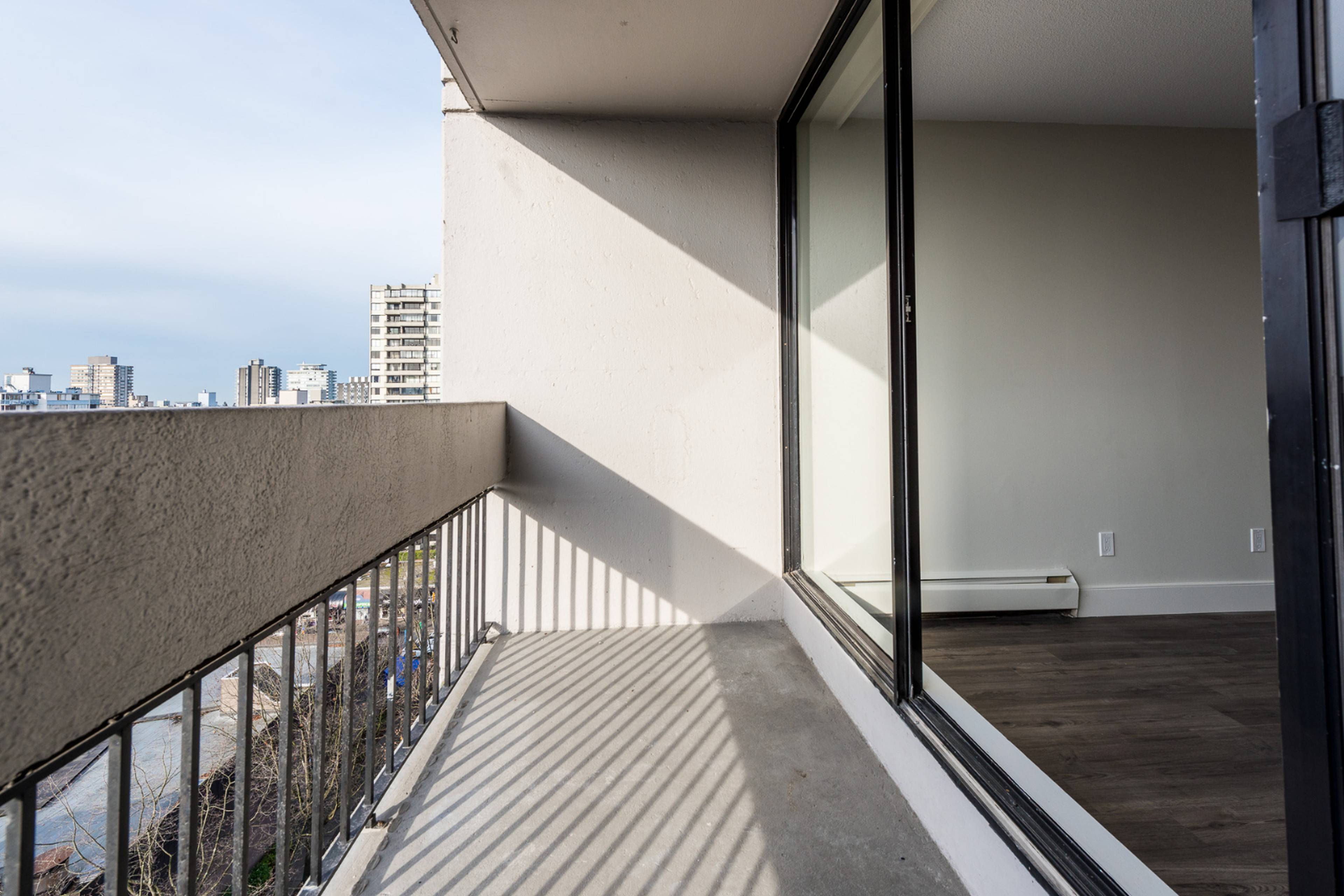 1755 Haro St, Vancouver, BC 2 Bedroom Apartment for Rent liv.rent