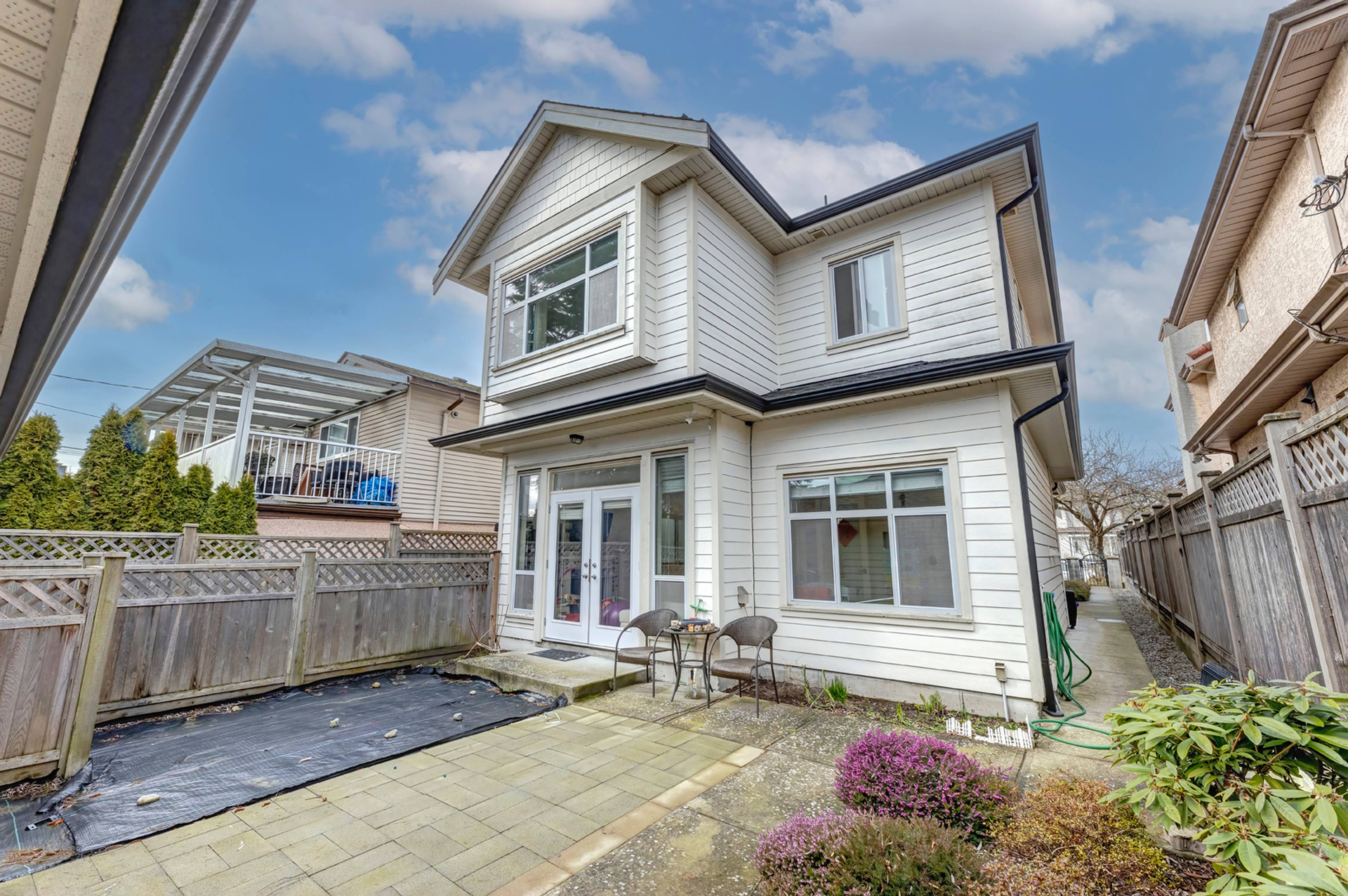 Cartier St, Vancouver, BC 3 Bedroom House for Rent liv.rent