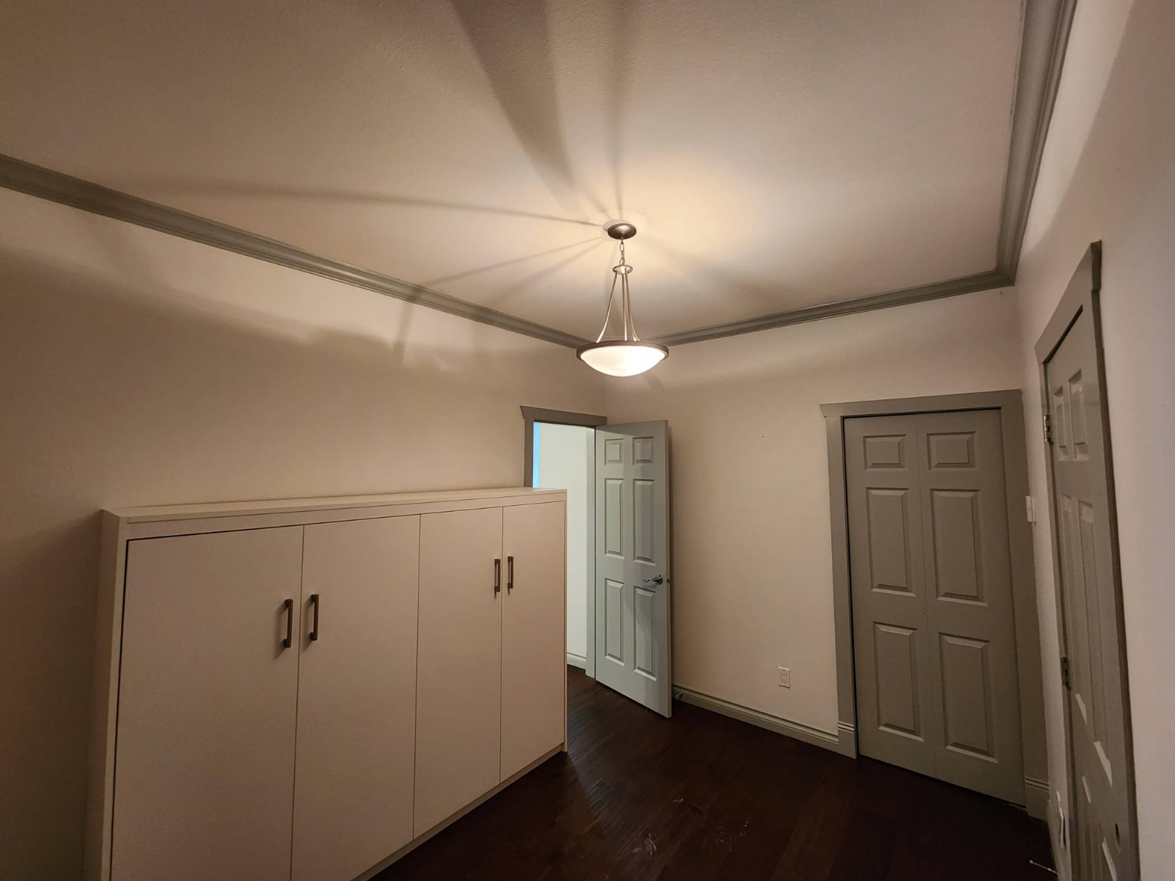 Parker St, Burnaby, BC 1 Bedroom Room for Rent liv.rent