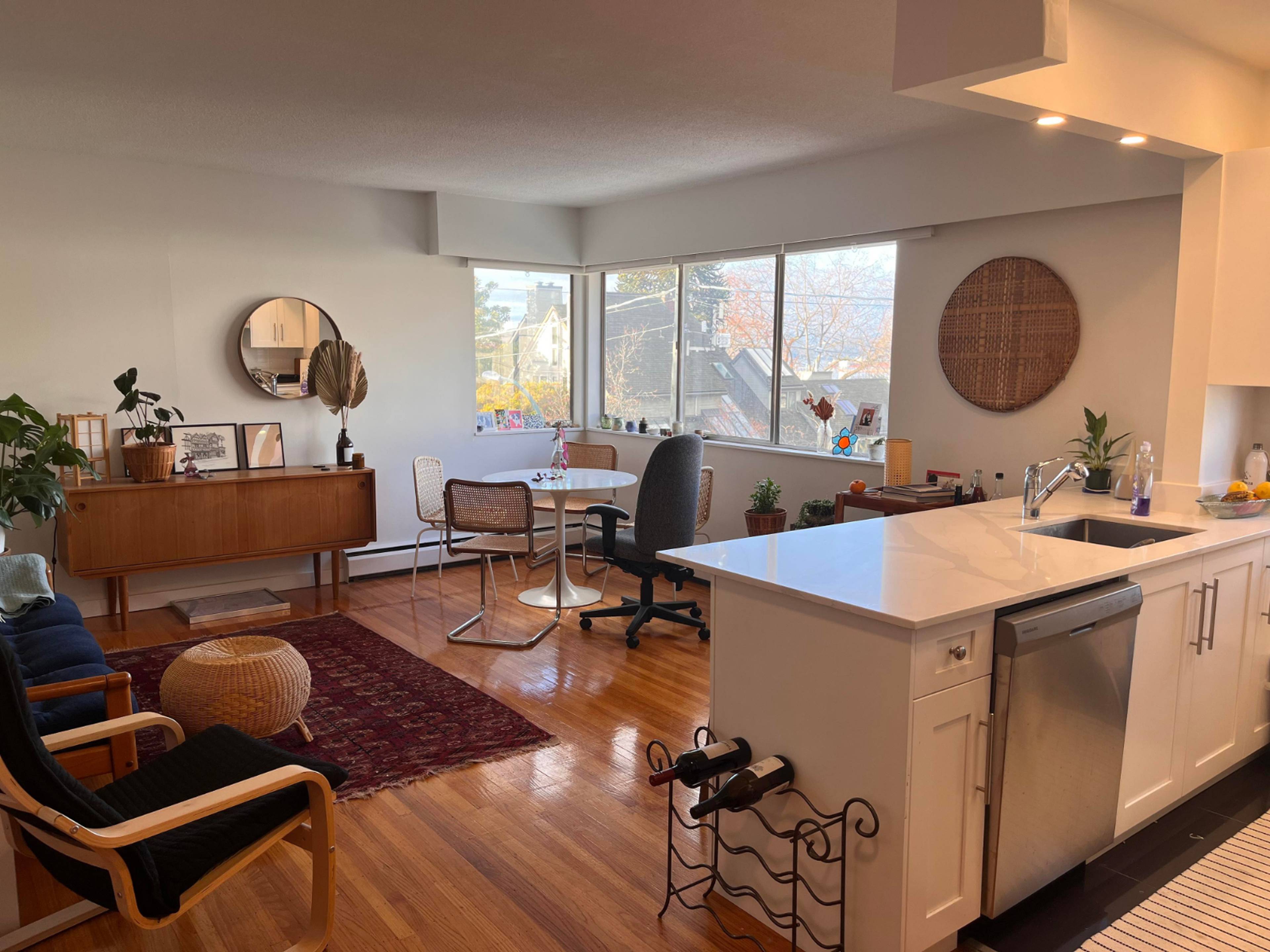 2495 W 2nd Ave, Vancouver, BC 1 Bedroom Apartment for Rent liv.rent