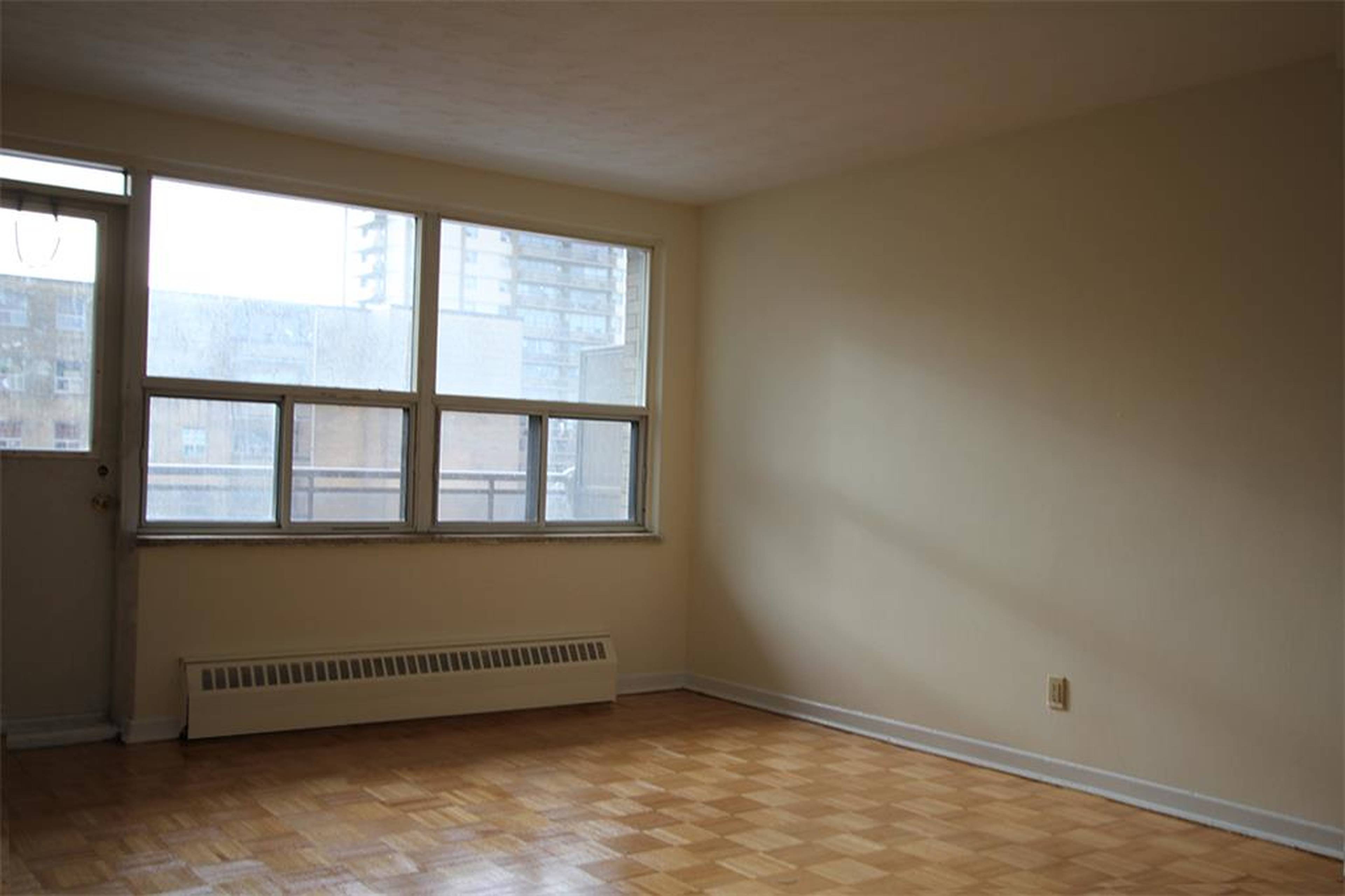 3 bedroom 27002702 Lawrence Avenue East, Scarborough, ON 3 Bedroom Apartment for Rent liv