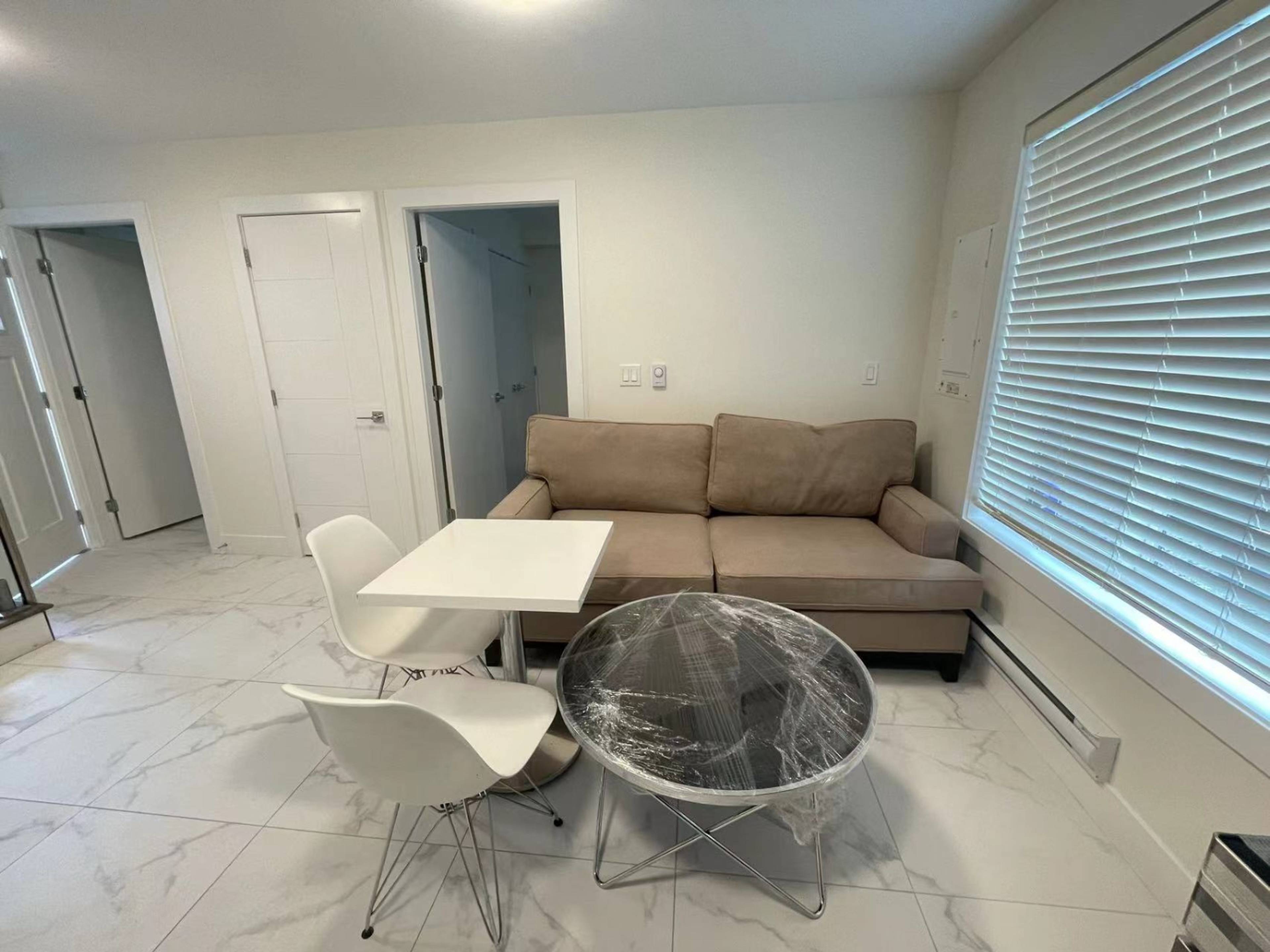 E 45th Ave, Vancouver, BC 2 Bedroom House for Rent liv.rent