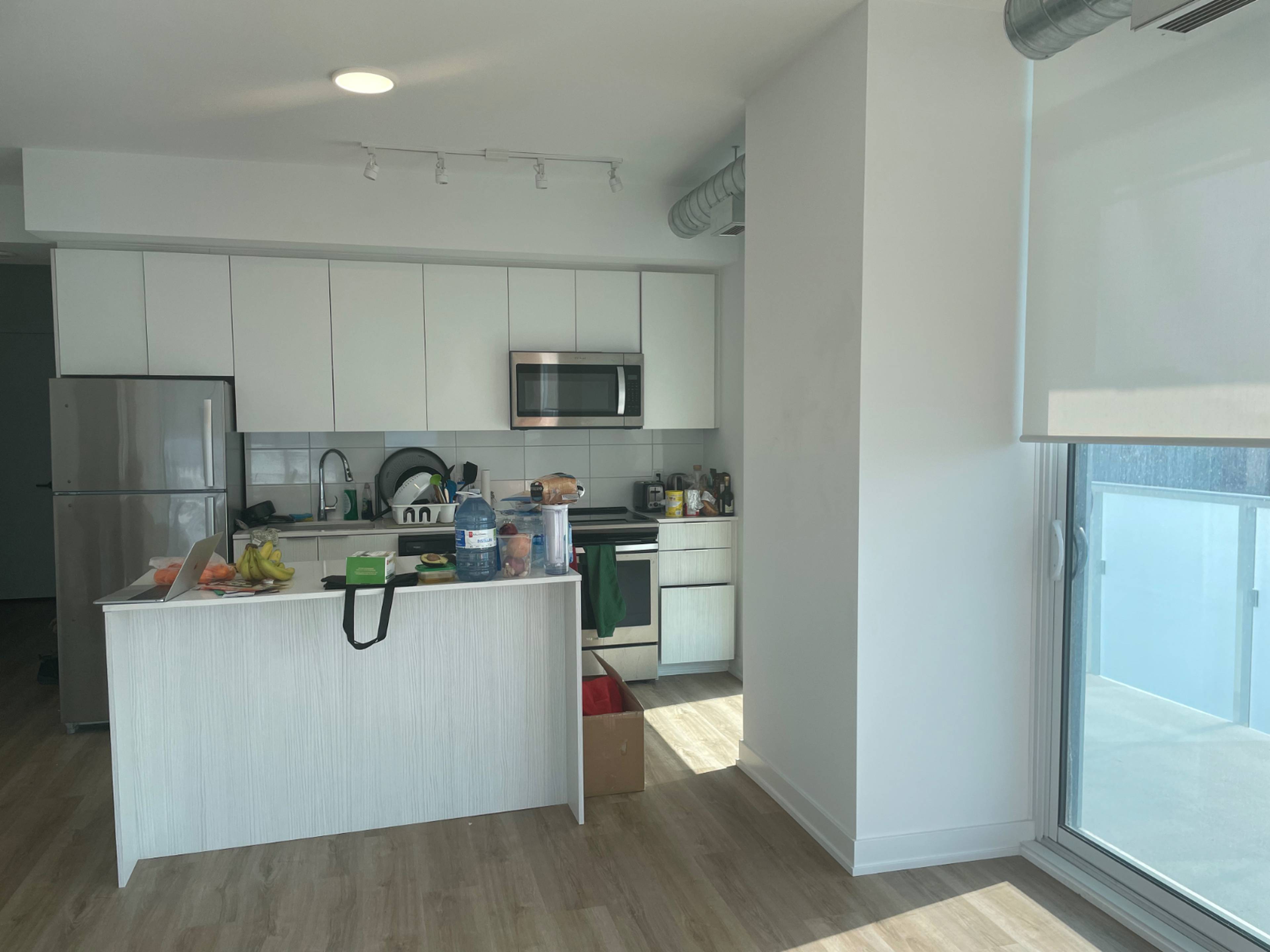 5249 Dundas St W, Etobicoke, ON 2 Bedroom Room for Rent liv.rent