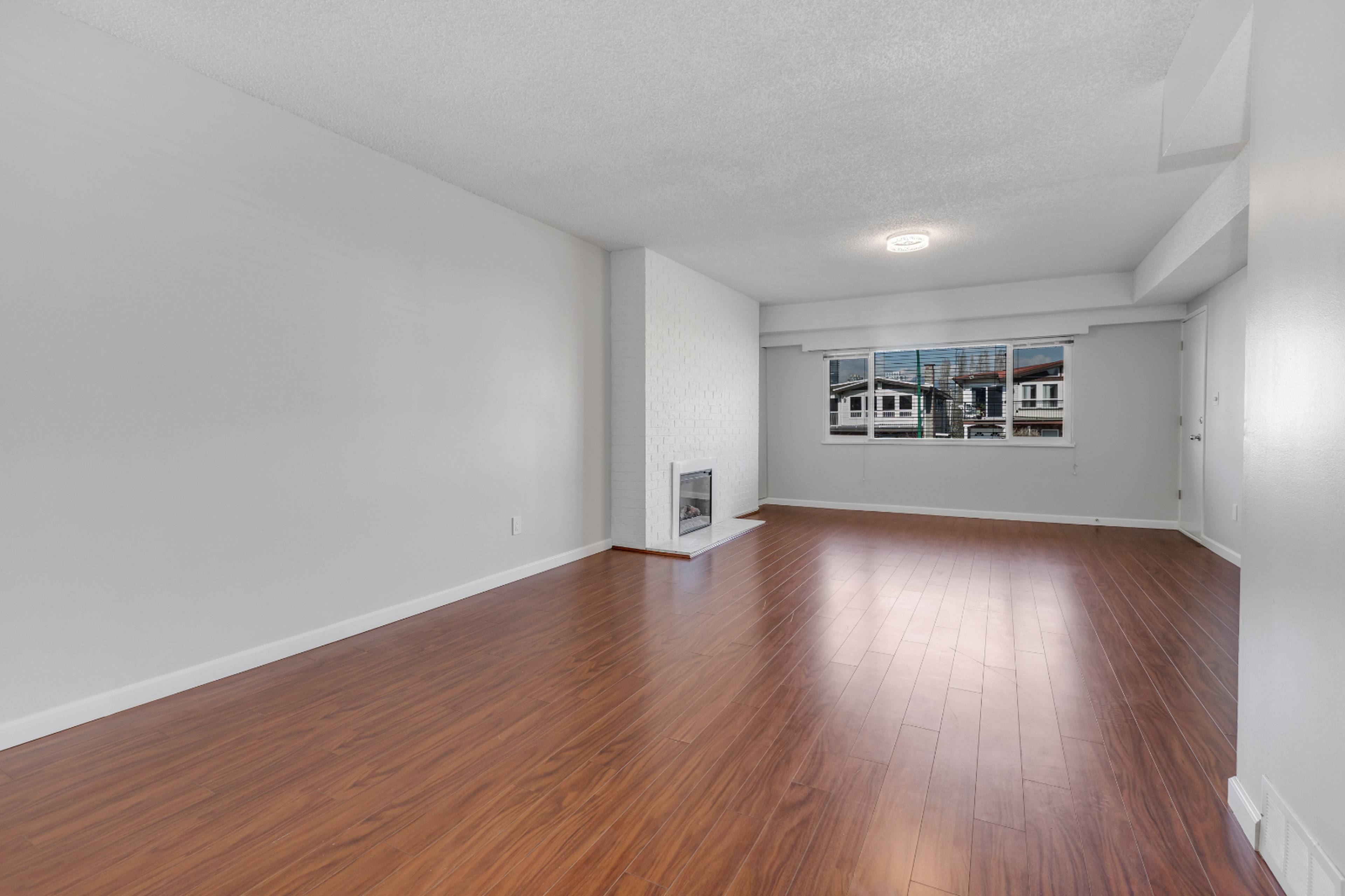 Lower suite 5154 Dominion St, Burnaby, BC 3 Bedroom Room for Rent