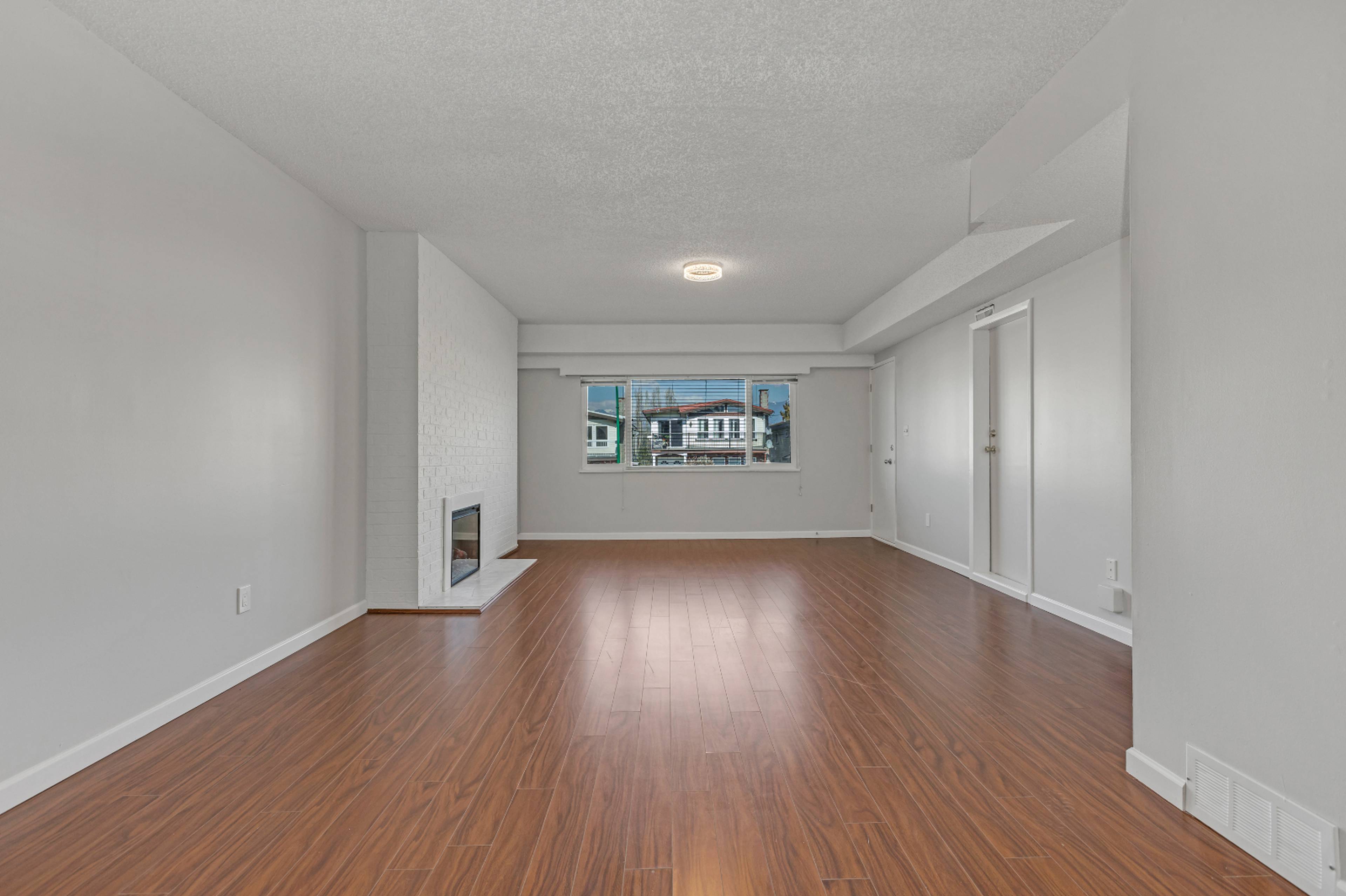 Lower suite 5154 Dominion St, Burnaby, BC 3 Bedroom Room for Rent