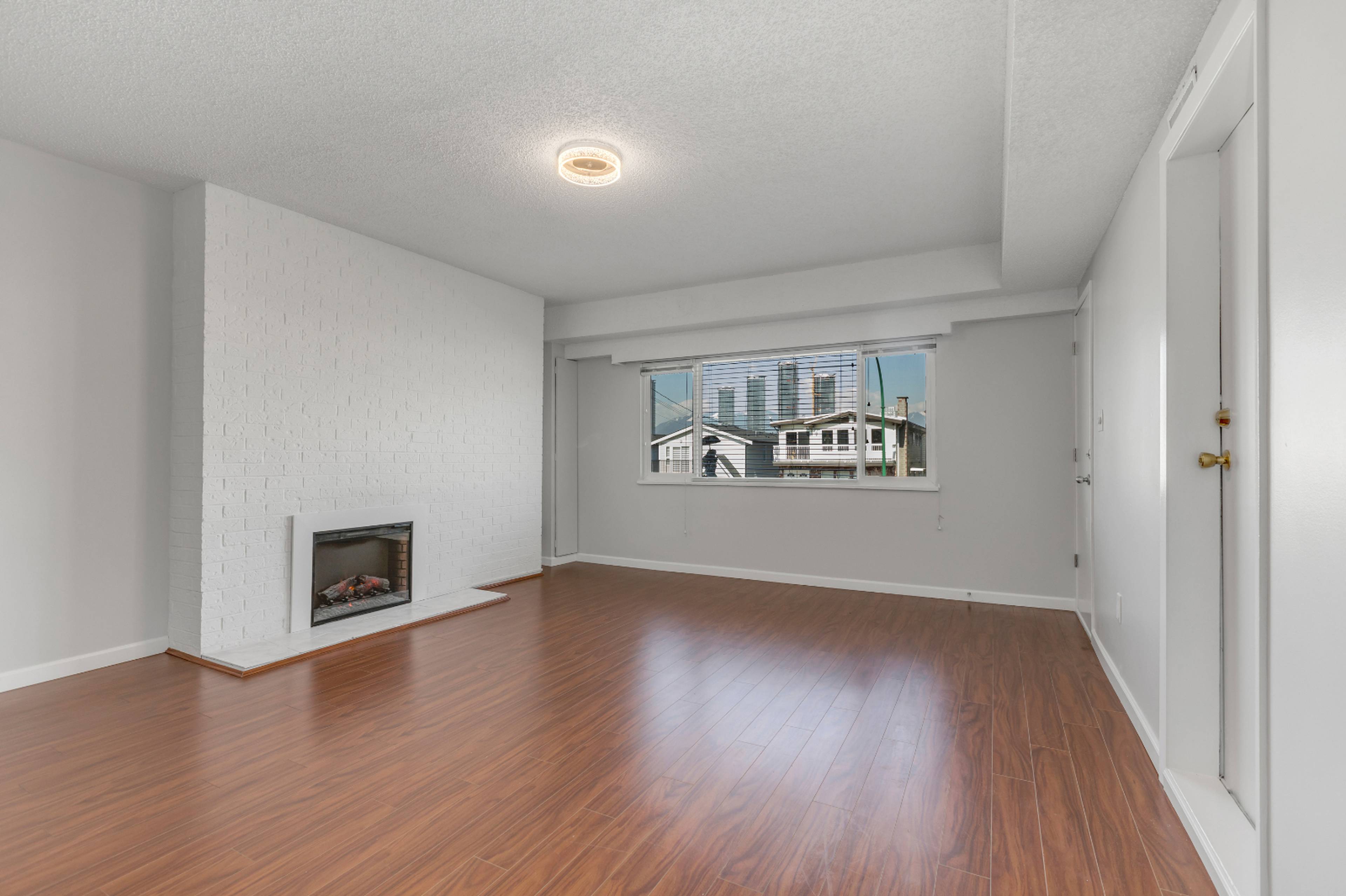 Lower suite 5154 Dominion St, Burnaby, BC 3 Bedroom Room for Rent