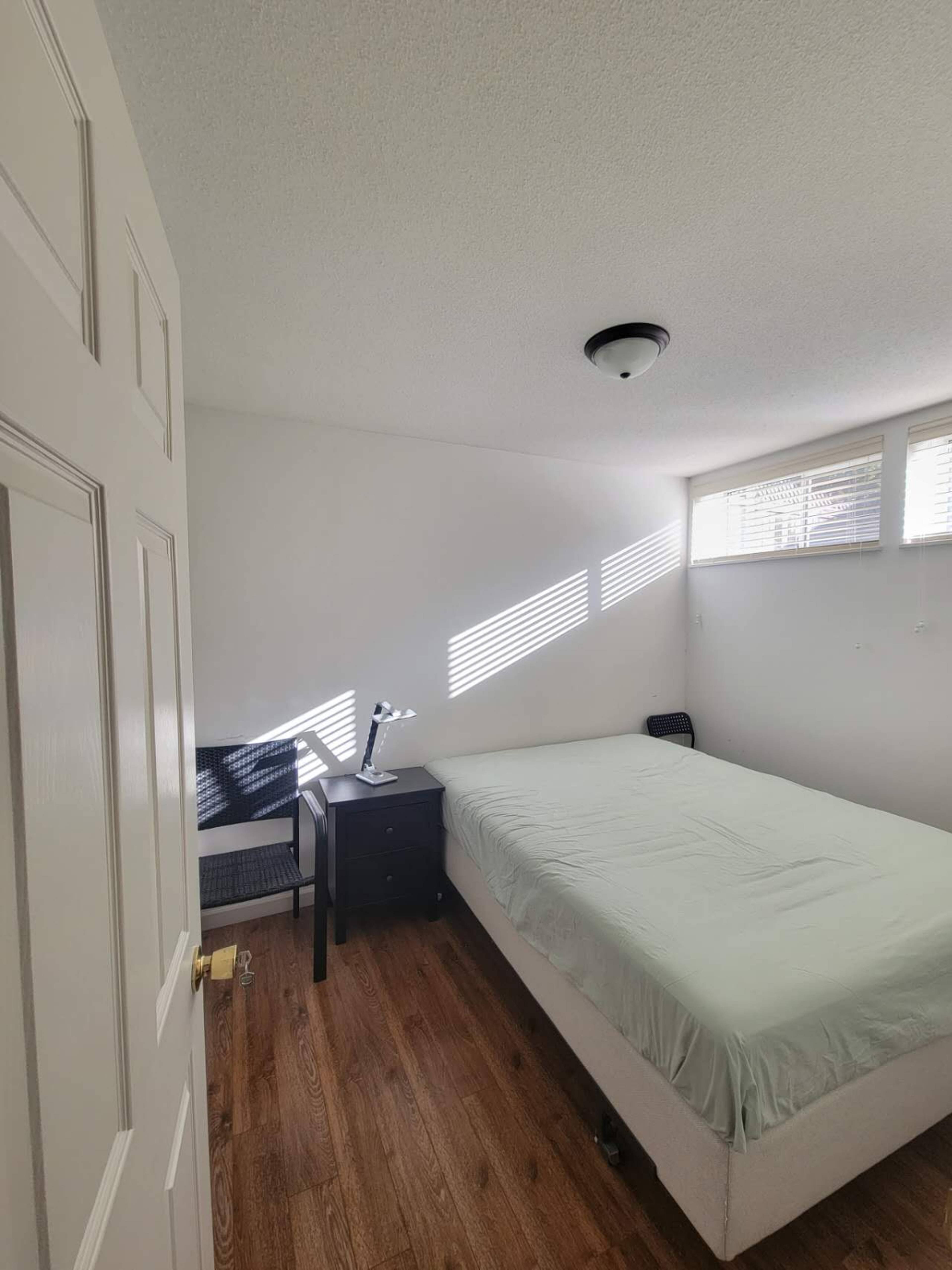 Basement 4368 Blenheim St, Vancouver, BC 2 Bedroom Room for Rent liv.rent