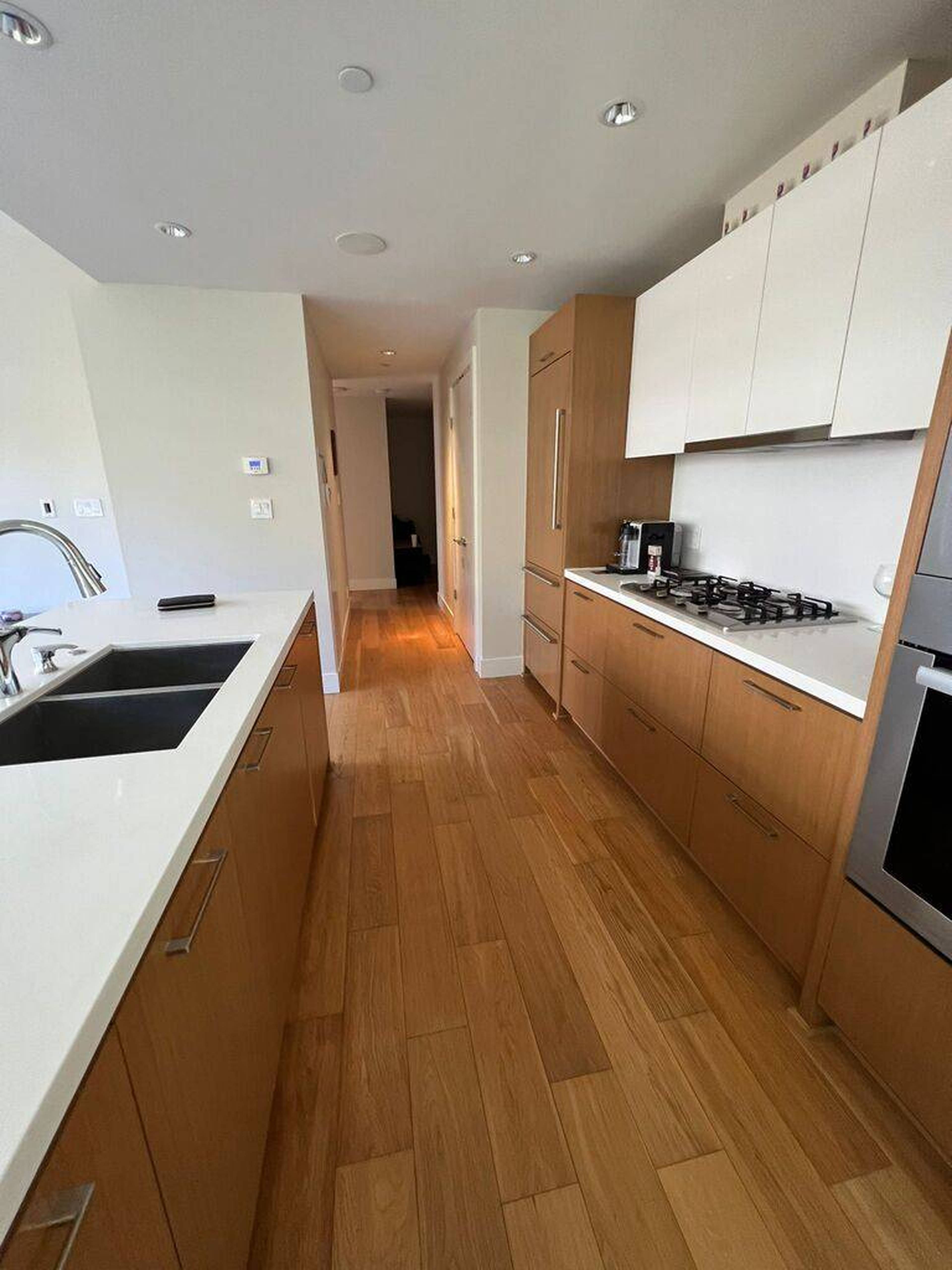 888 Arthur Erickson Place, West Vancouver, BC 1 Bedroom Apartment for Rent liv.rent