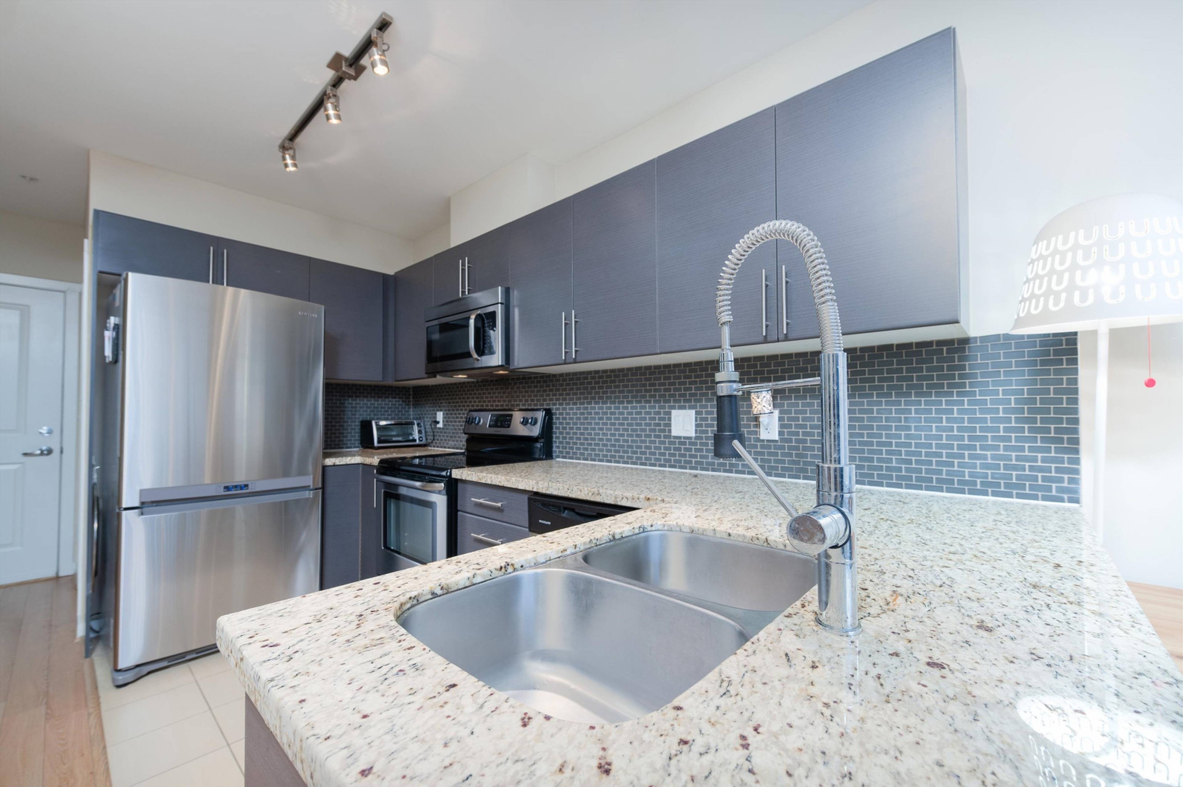 2239 Kingsway, Vancouver, BC 1 Bedroom Apartment for Rent liv.rent