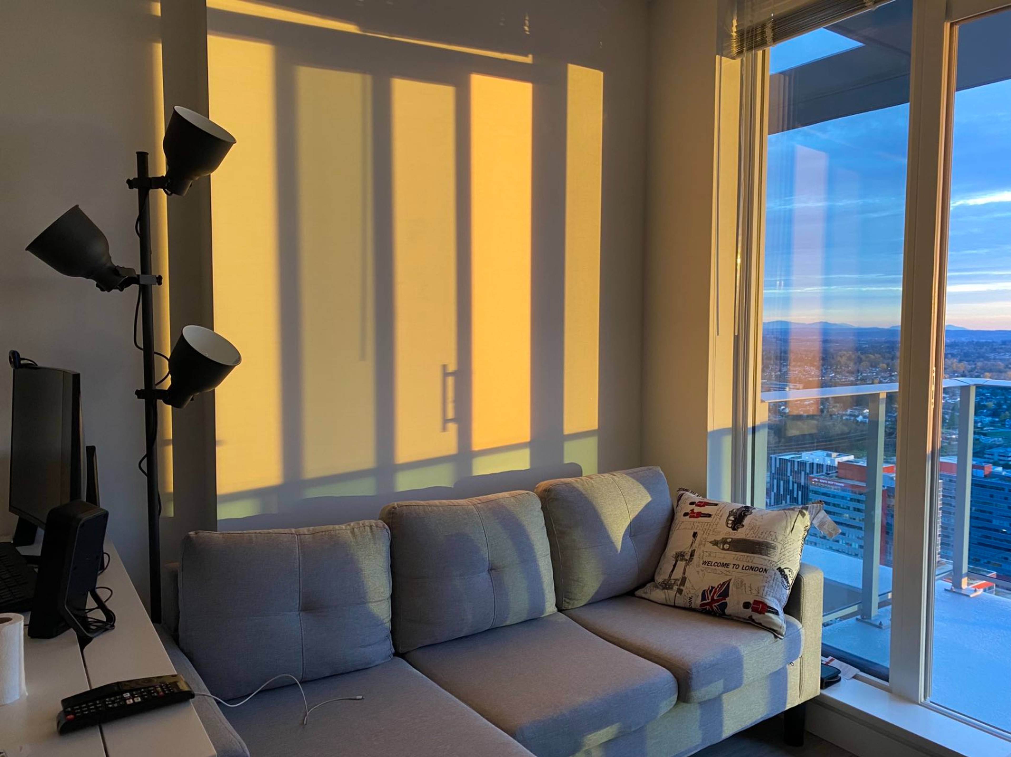 13615 Fraser Hwy, Surrey, BC 1 Bedroom Apartment for Rent liv.rent