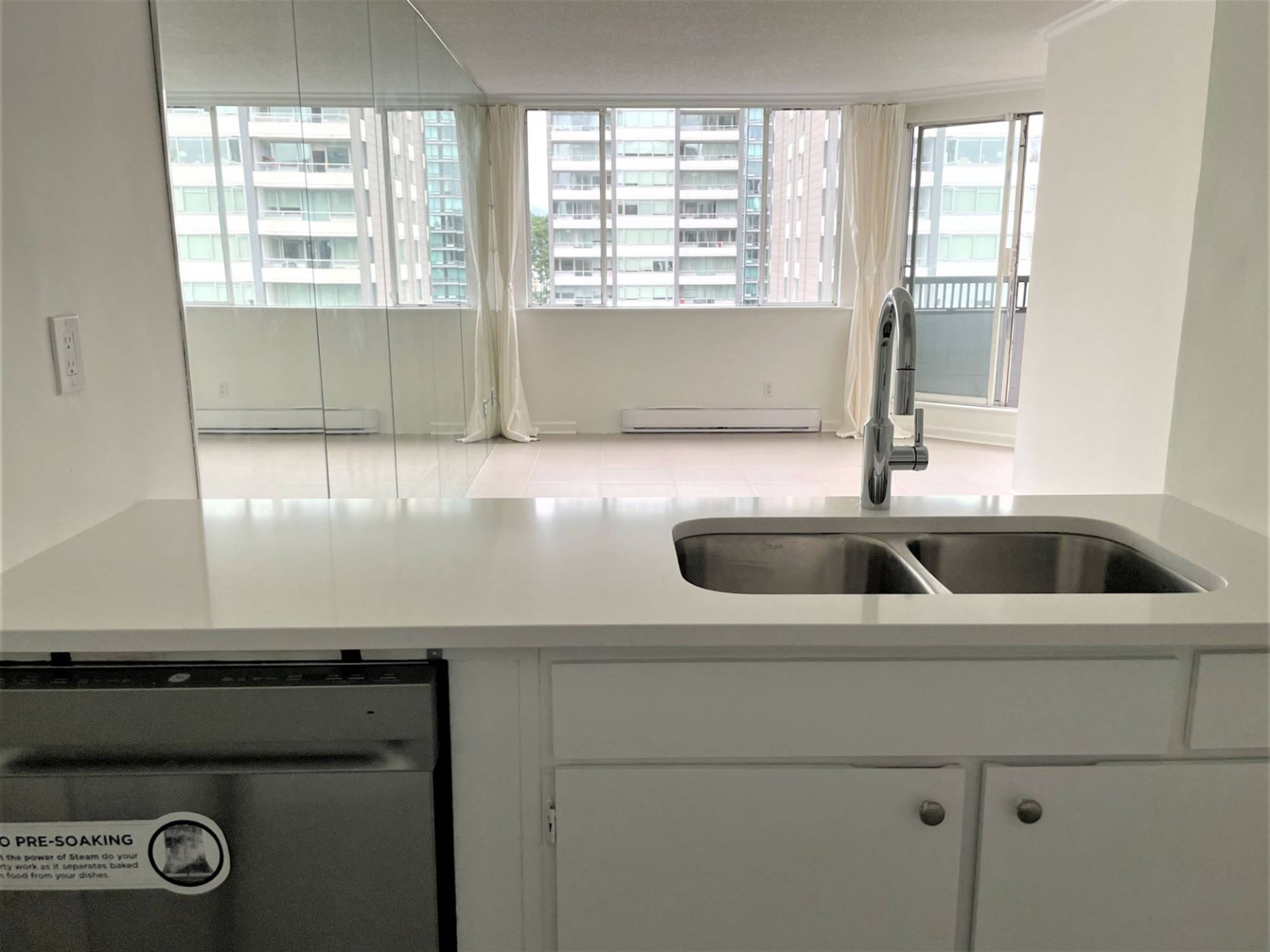 1270 Robson St, Vancouver, BC 1 Bedroom Apartment for Rent liv.rent