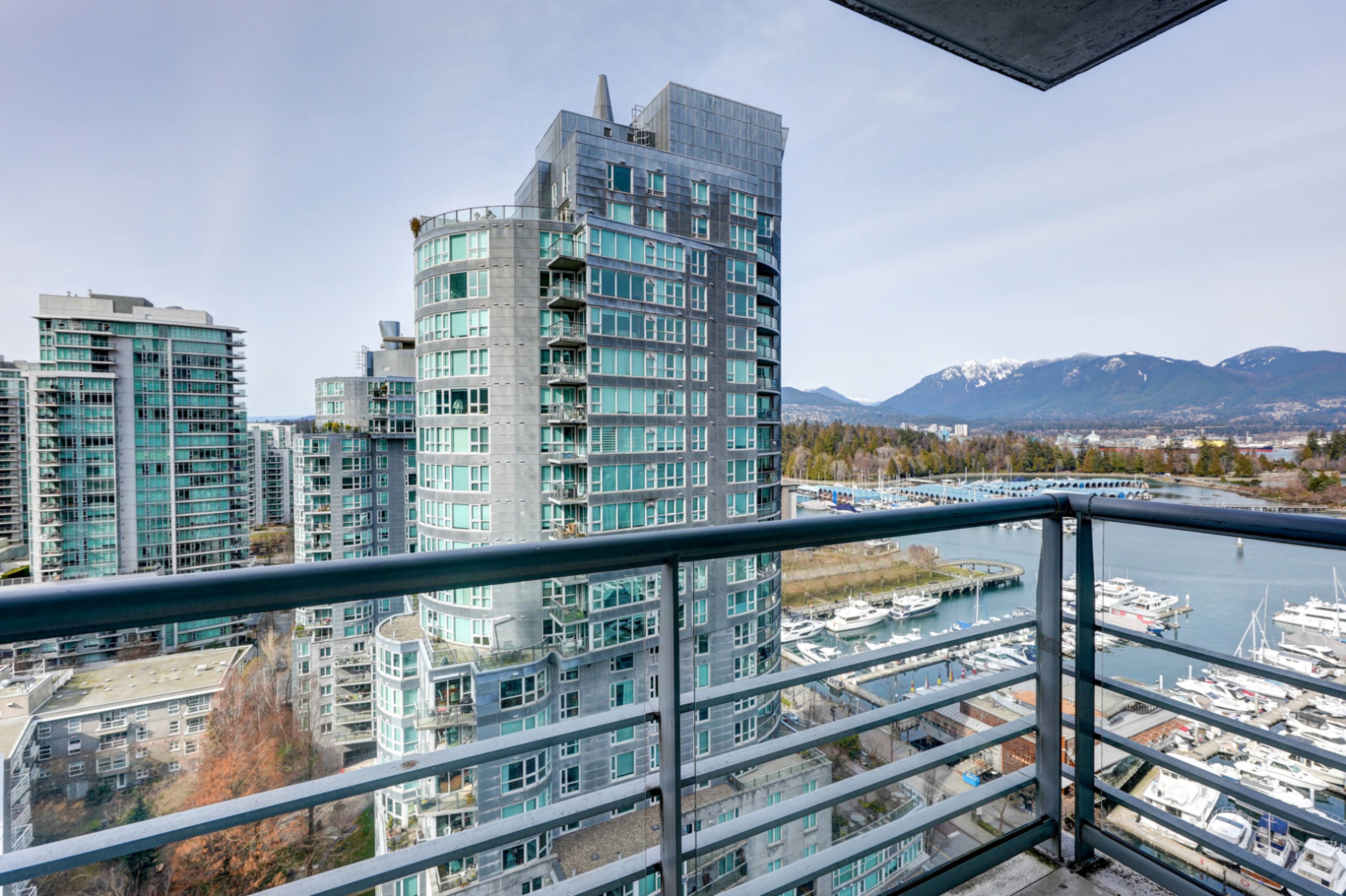 590 Nicola St 17