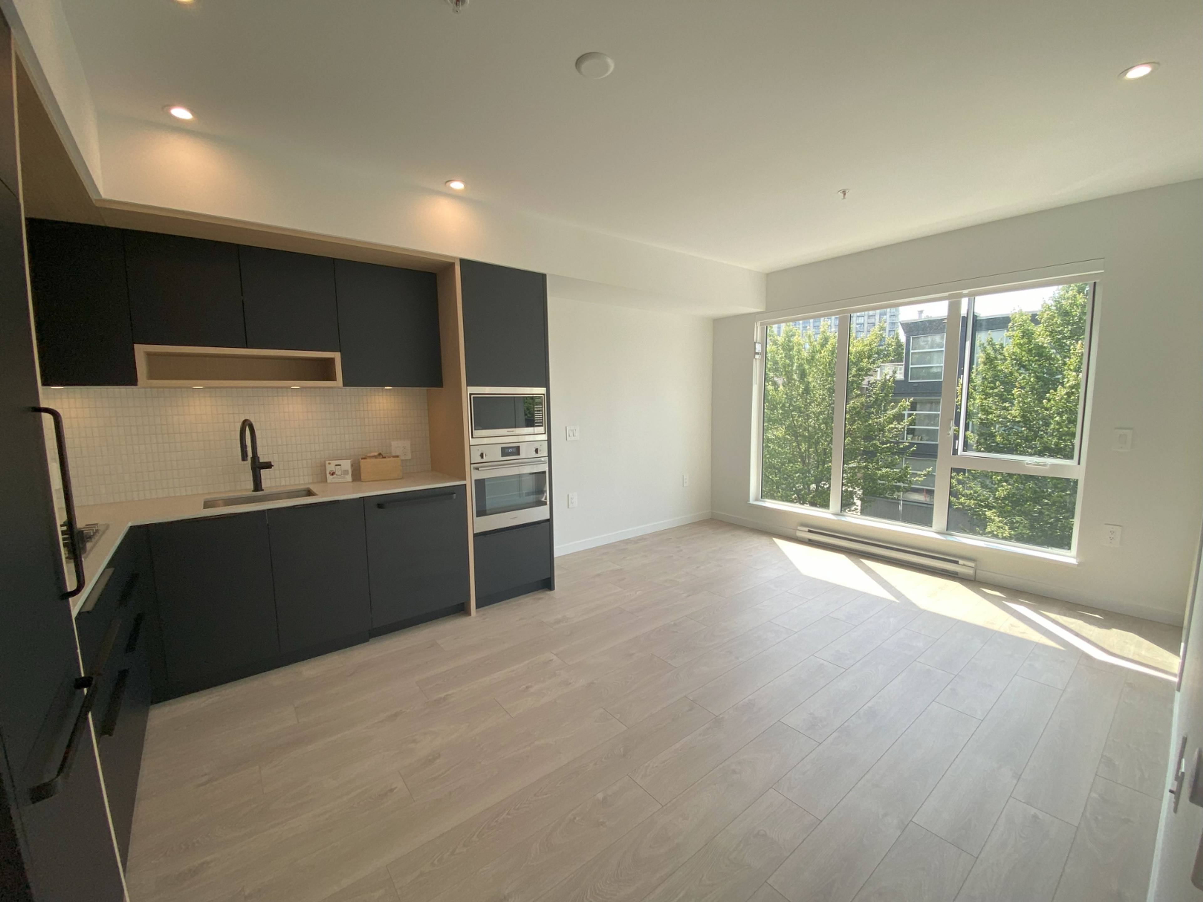 322 2520 Guelph St, Vancouver, BC 1 Bedroom Apartment for Rent