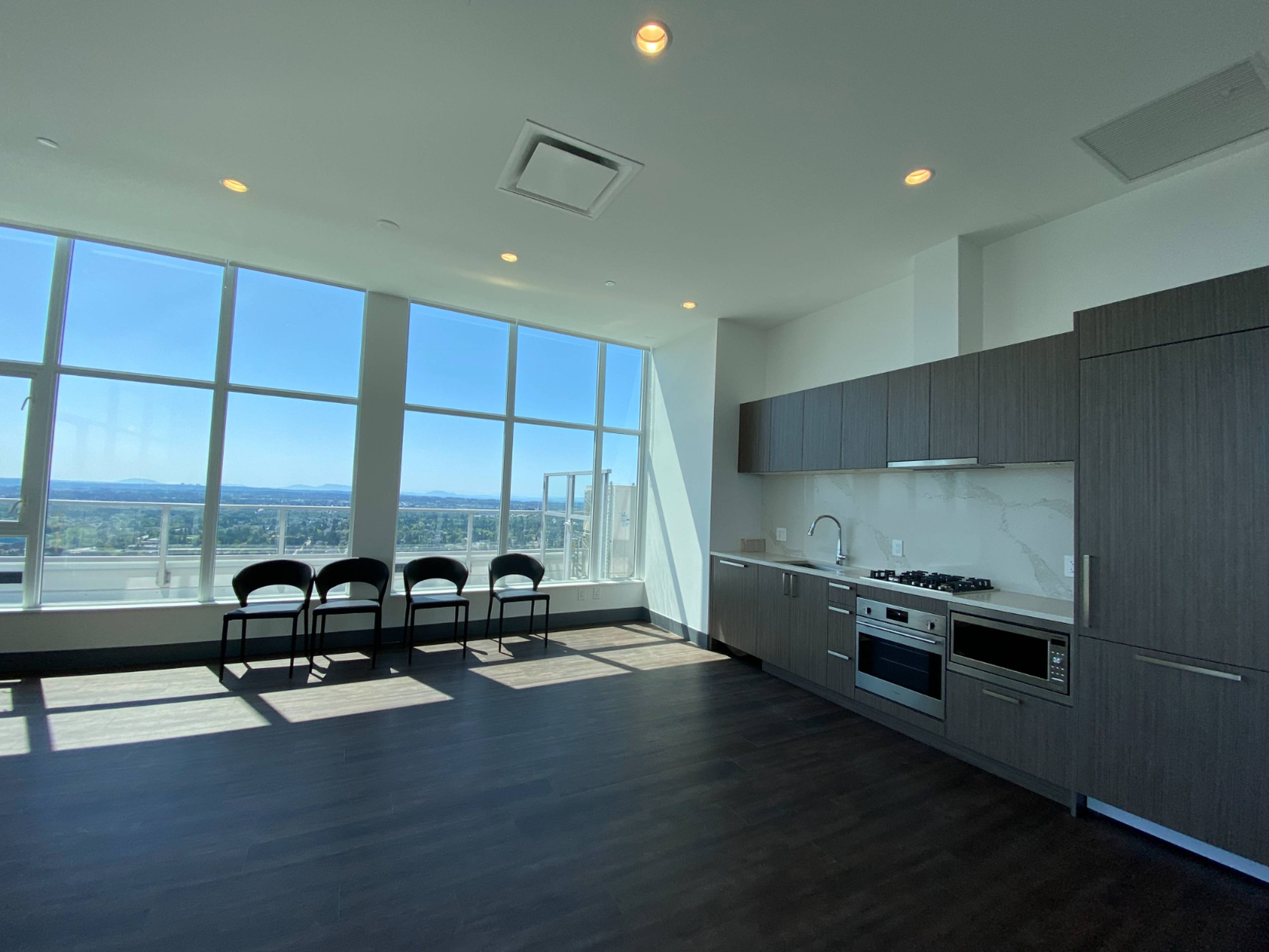 13350 Central Ave, Surrey, BC 1 Bedroom Apartment for Rent liv.rent