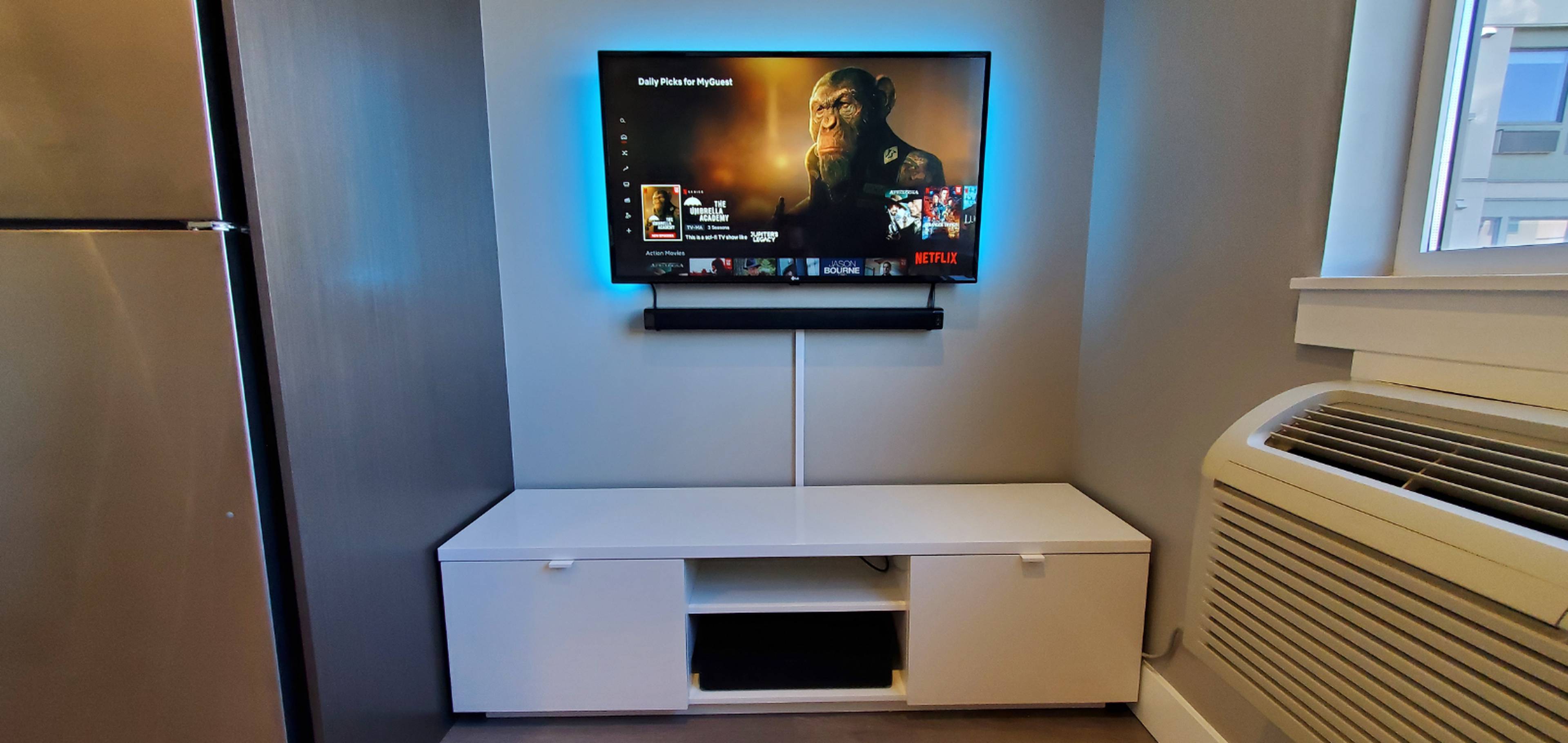 925 Leon Avenue, Kelowna, BC Studio Apartment for Rent liv.rent