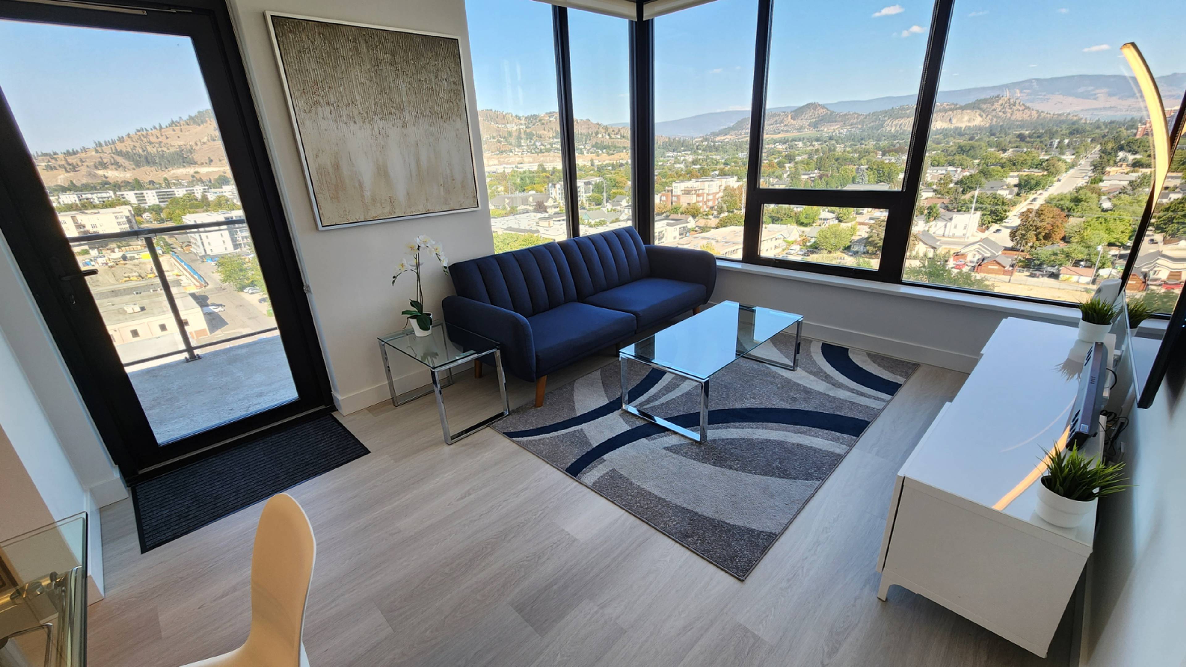 1471 St Paul St, Kelowna, BC 1 Bedroom Apartment for Rent liv.rent