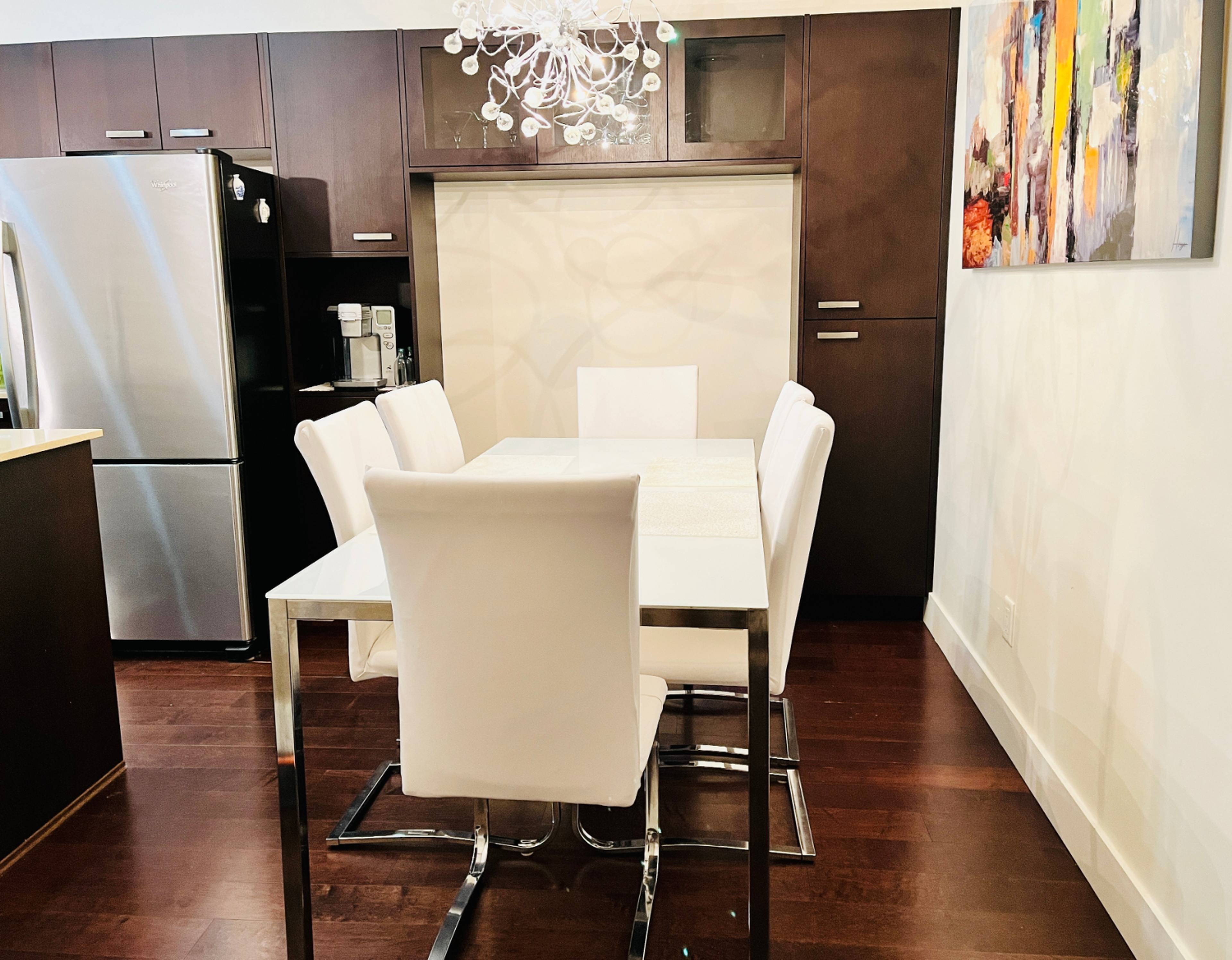 3382 Viewmount Dr, Port Moody, BC 3 Bedroom Townhouse for Rent liv.rent