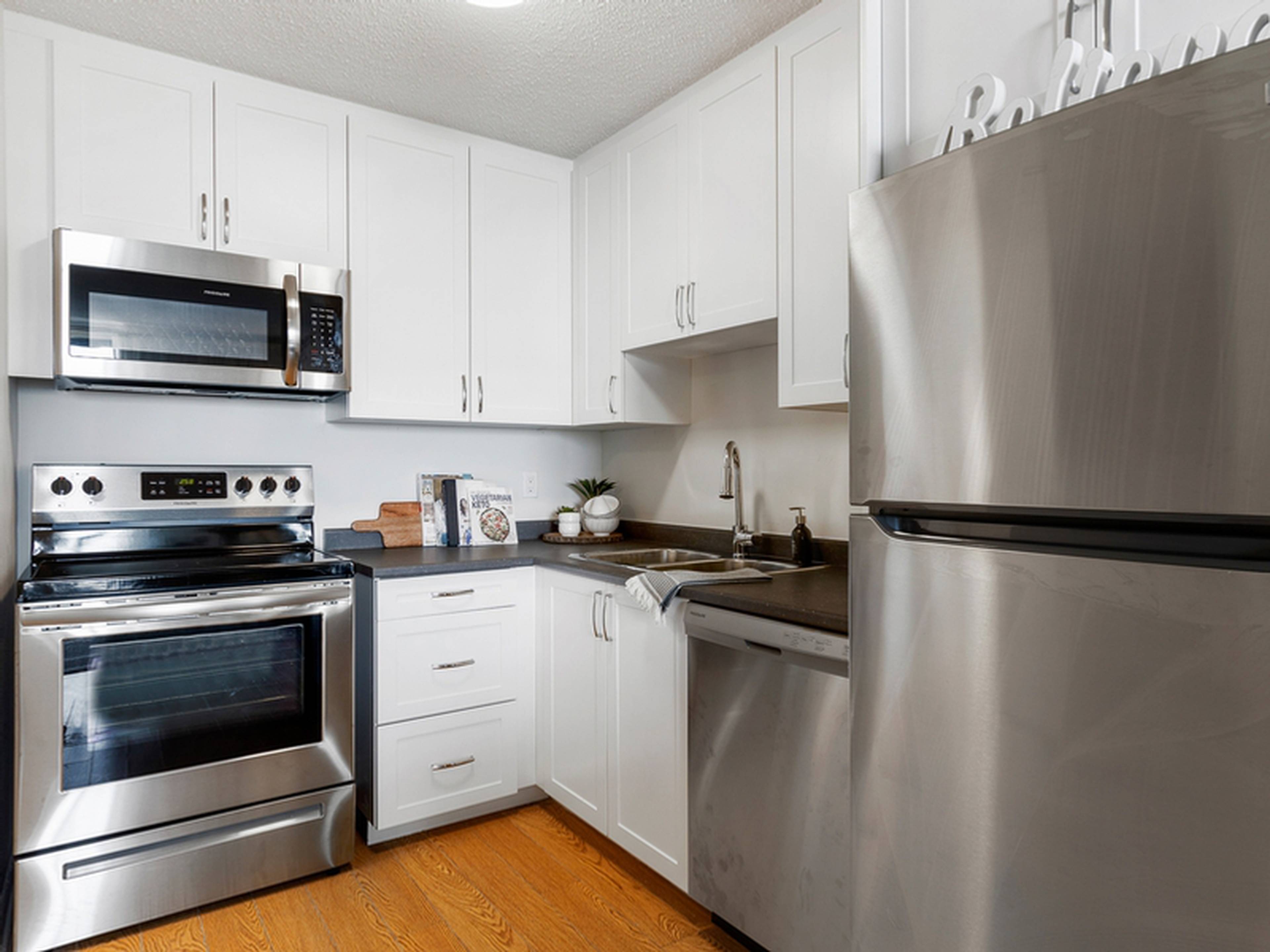 1 室  · 1 卫 for rent $1,699 / 月