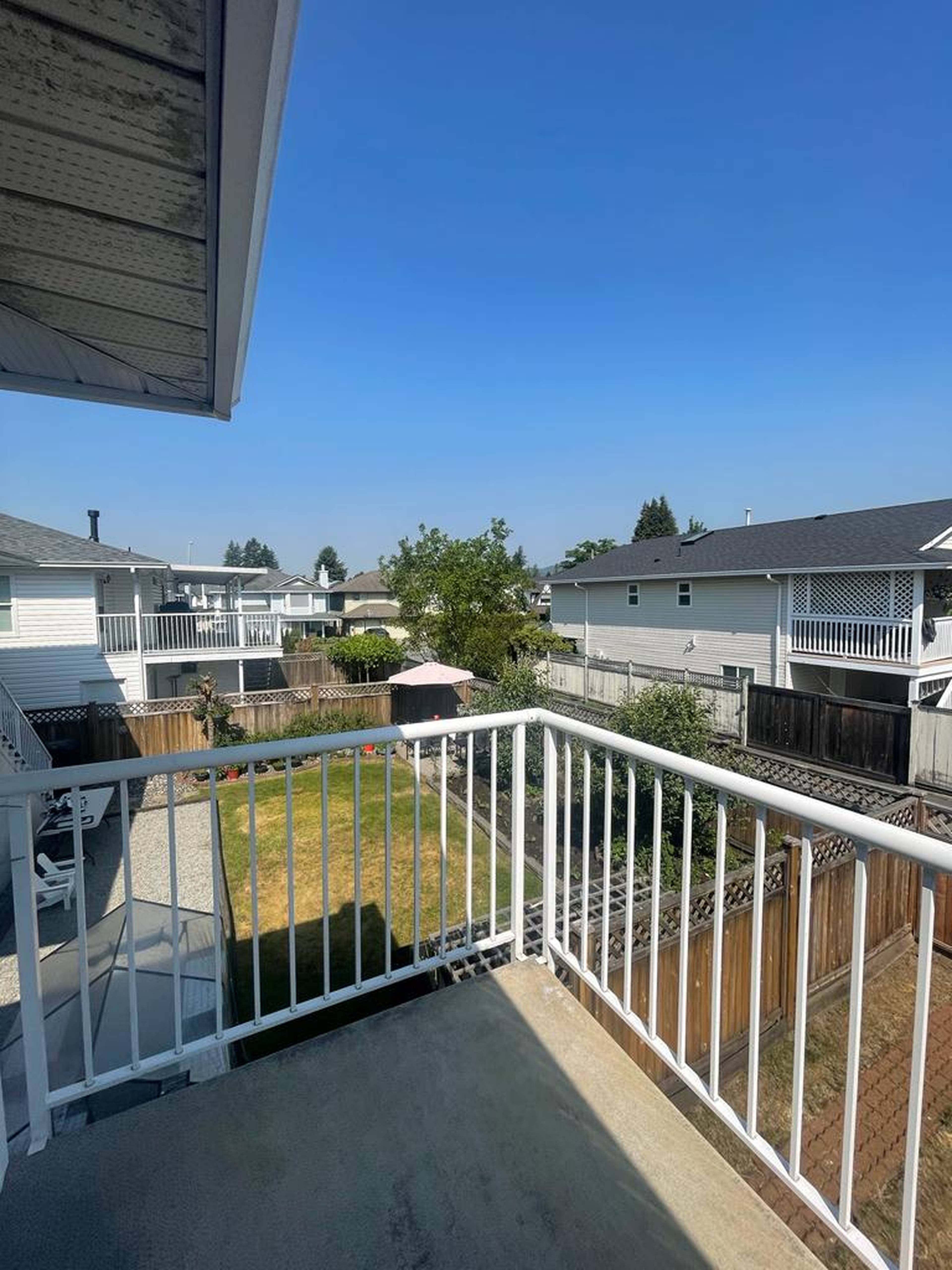 661 Pender Pl, Port Coquitlam, BC 3 Bedroom Room for Rent liv.rent