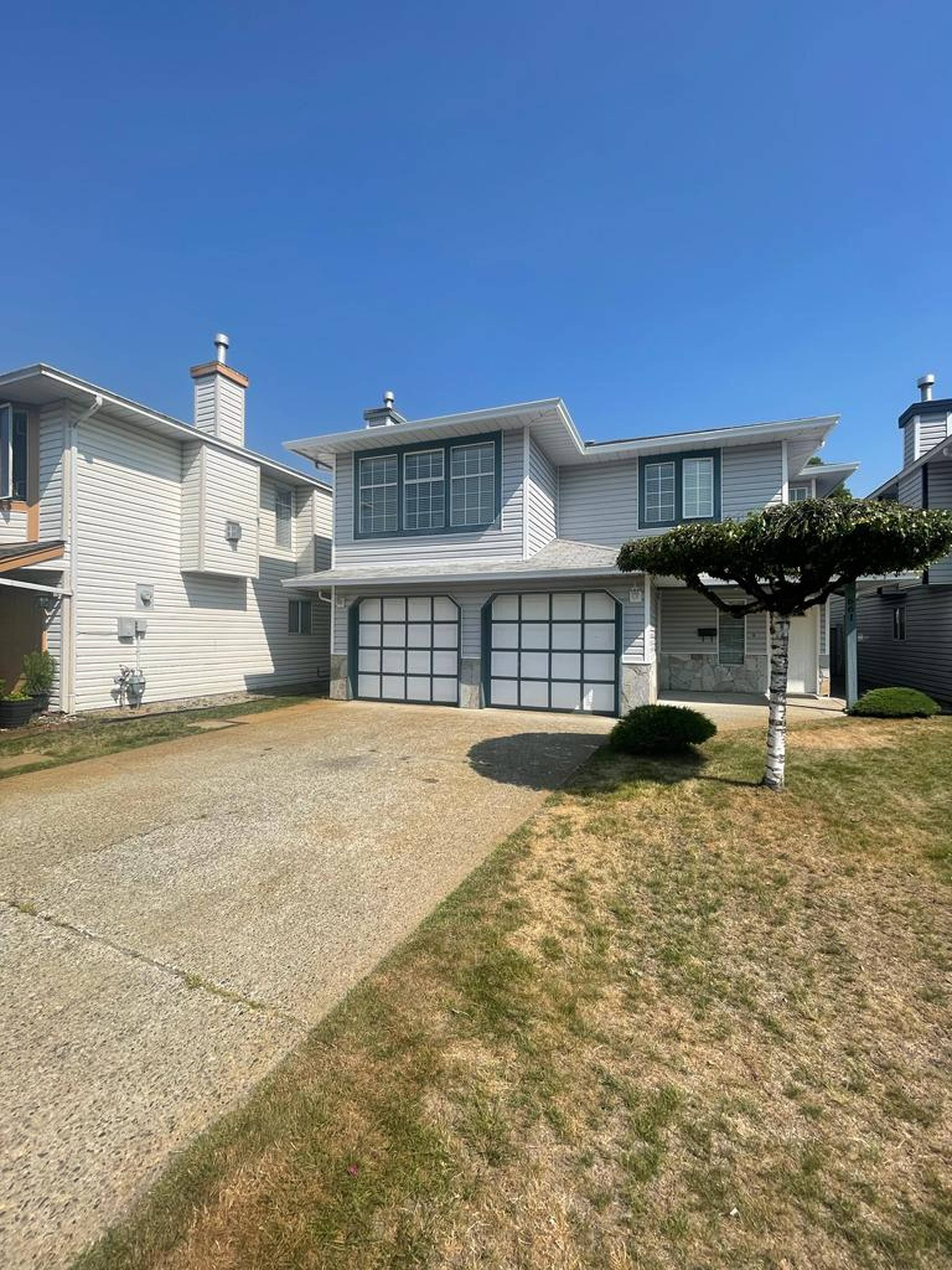 661 Pender Pl, Port Coquitlam, BC 3 Bedroom Room for Rent liv.rent