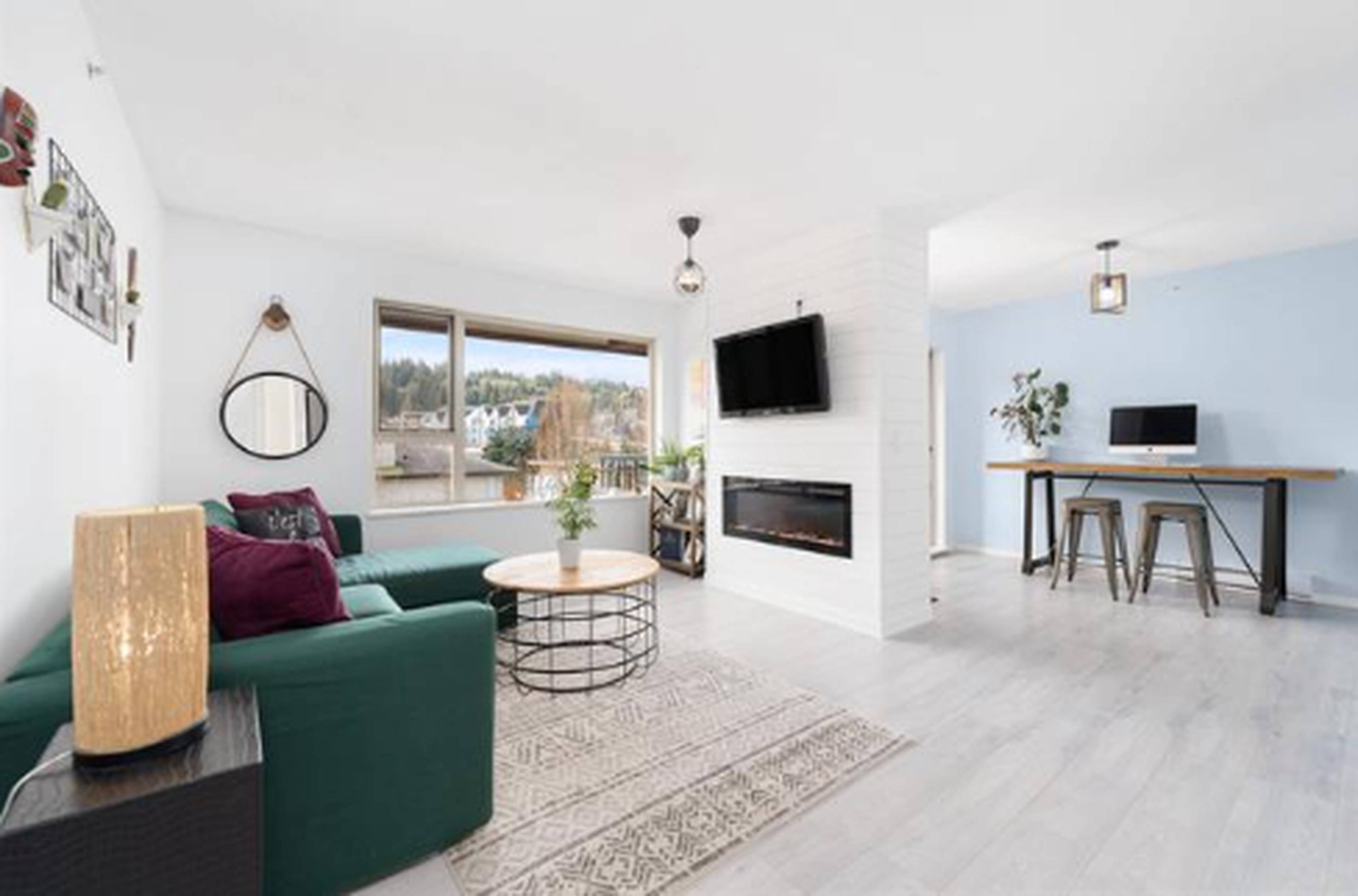 200 Klahanie Drive, Port Moody, BC 1 Bedroom Apartment for Rent liv