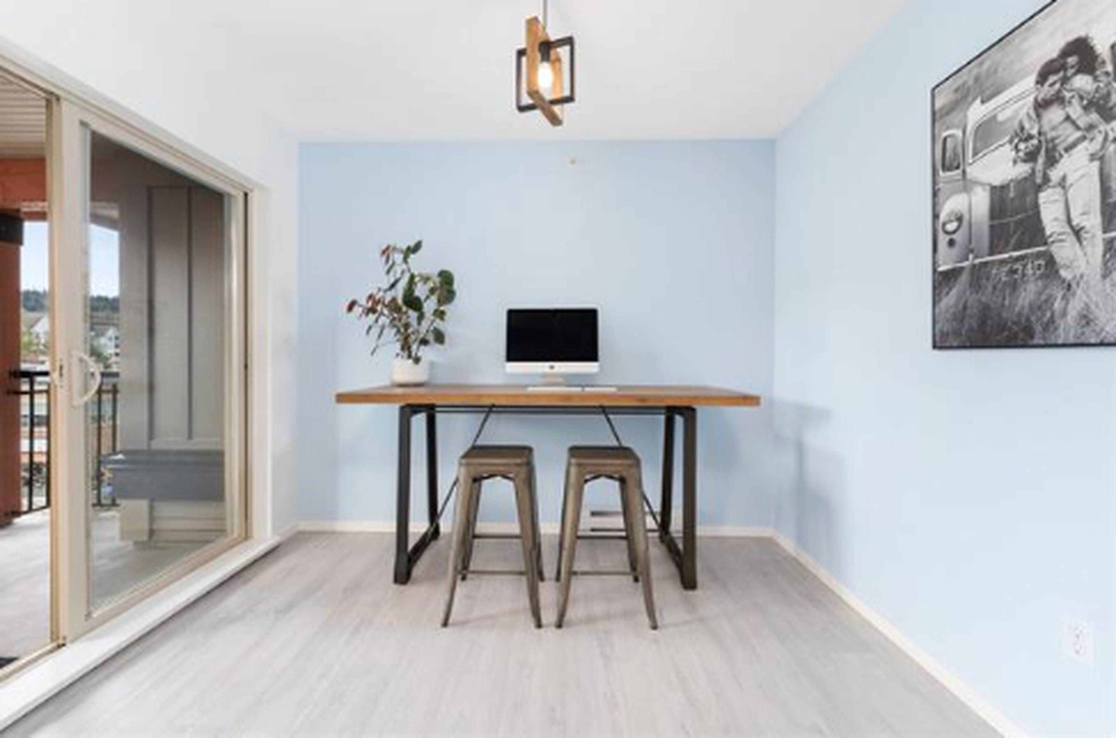 200 Klahanie Drive, Port Moody, BC 1 Bedroom Apartment for Rent liv