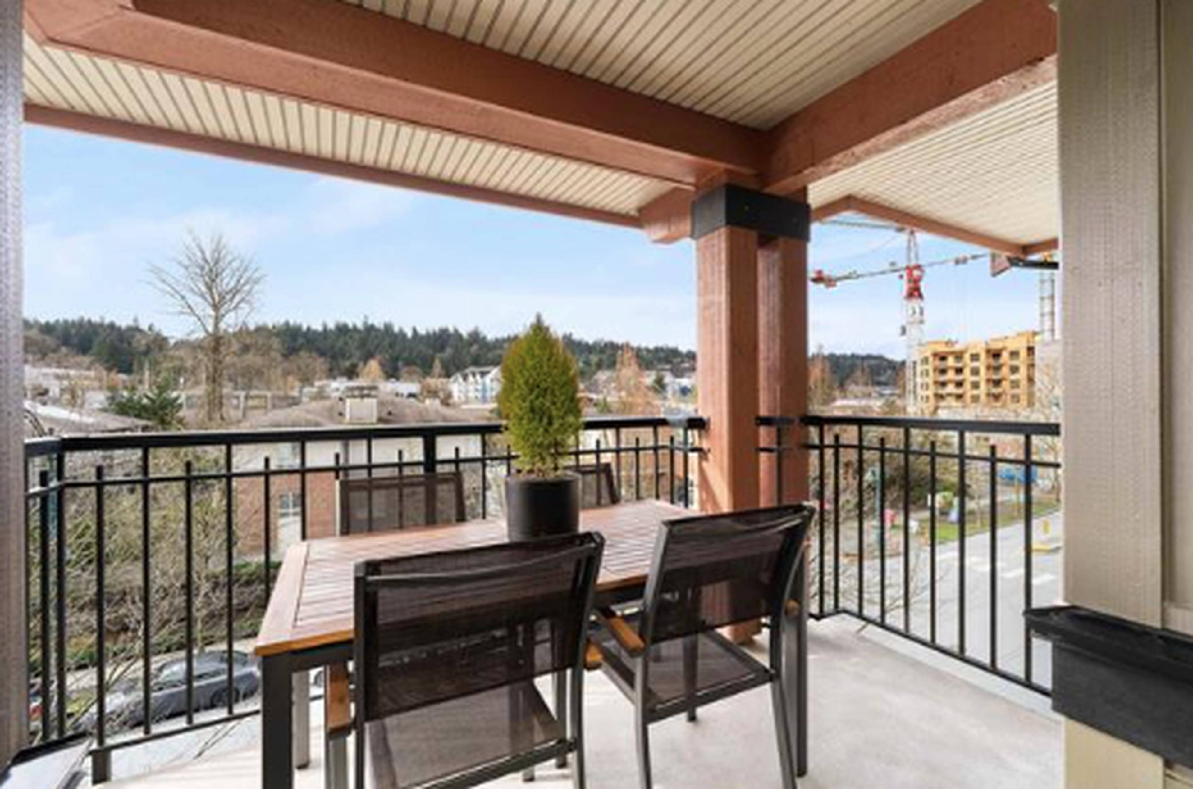 200 Klahanie Drive, Port Moody, BC 1 Bedroom Apartment for Rent liv