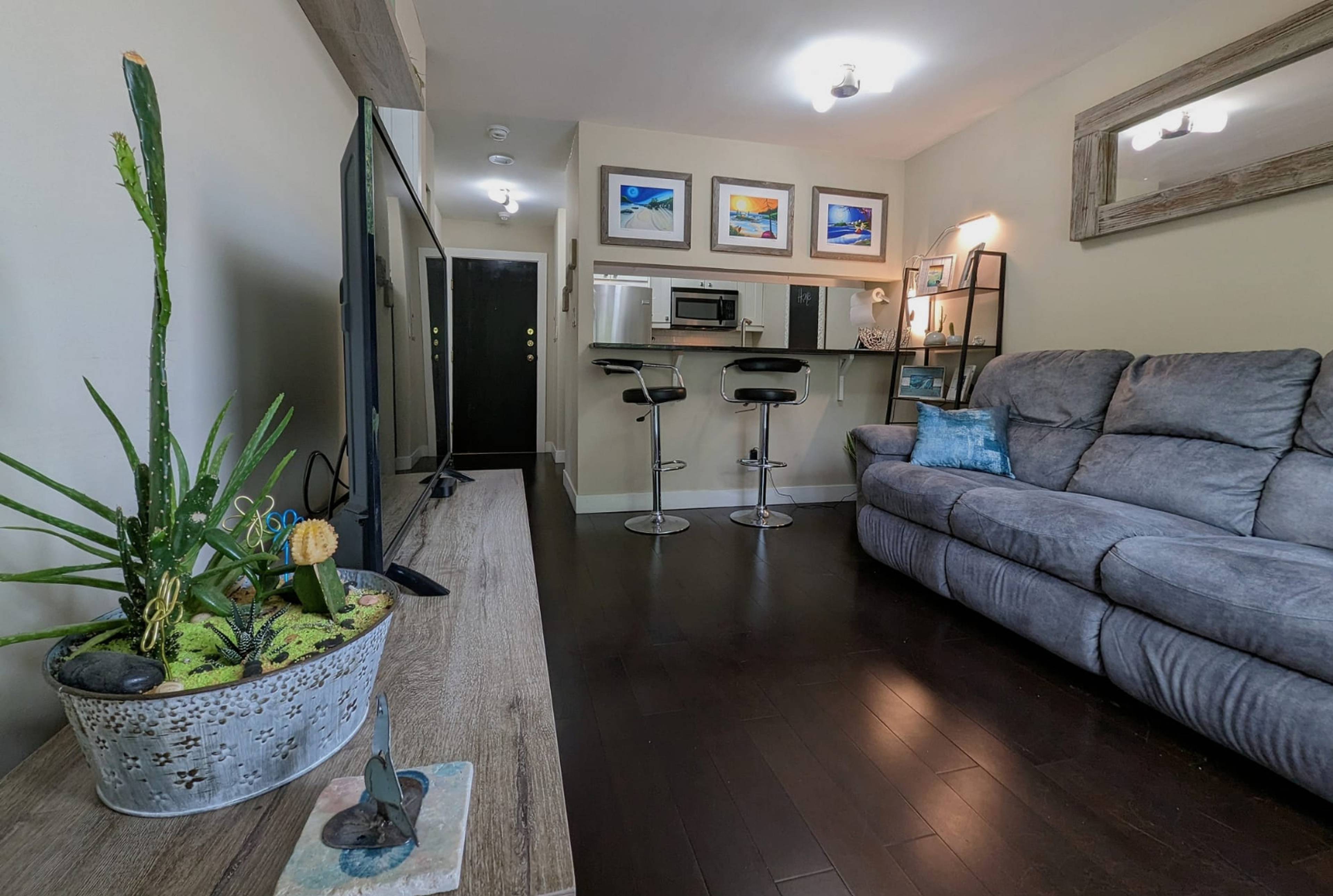 1 室  · 1 卫 for rent $2,350 / 月