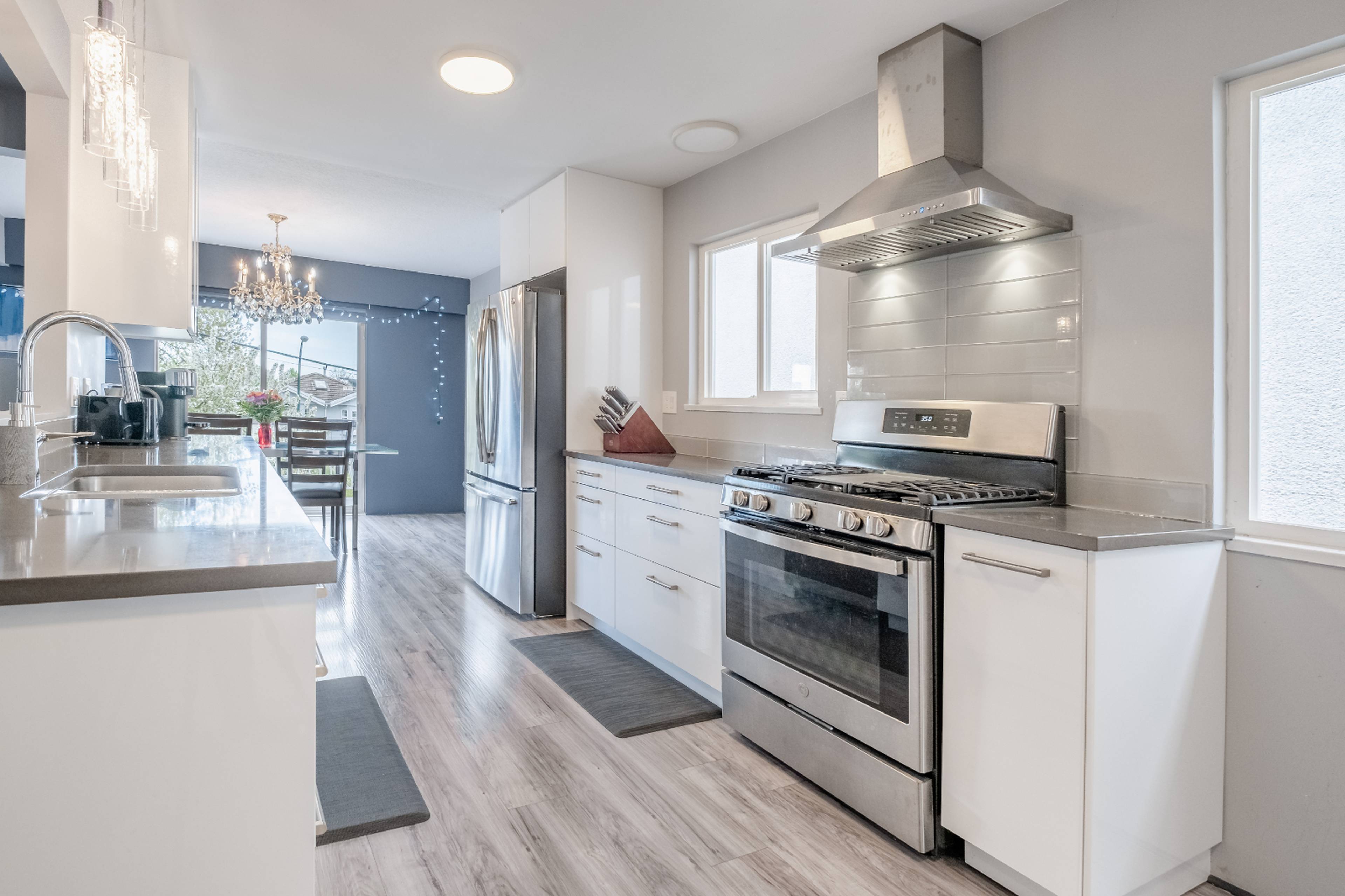 4316 Beatrice St, Vancouver, BC 3 Bedroom Room for Rent liv.rent