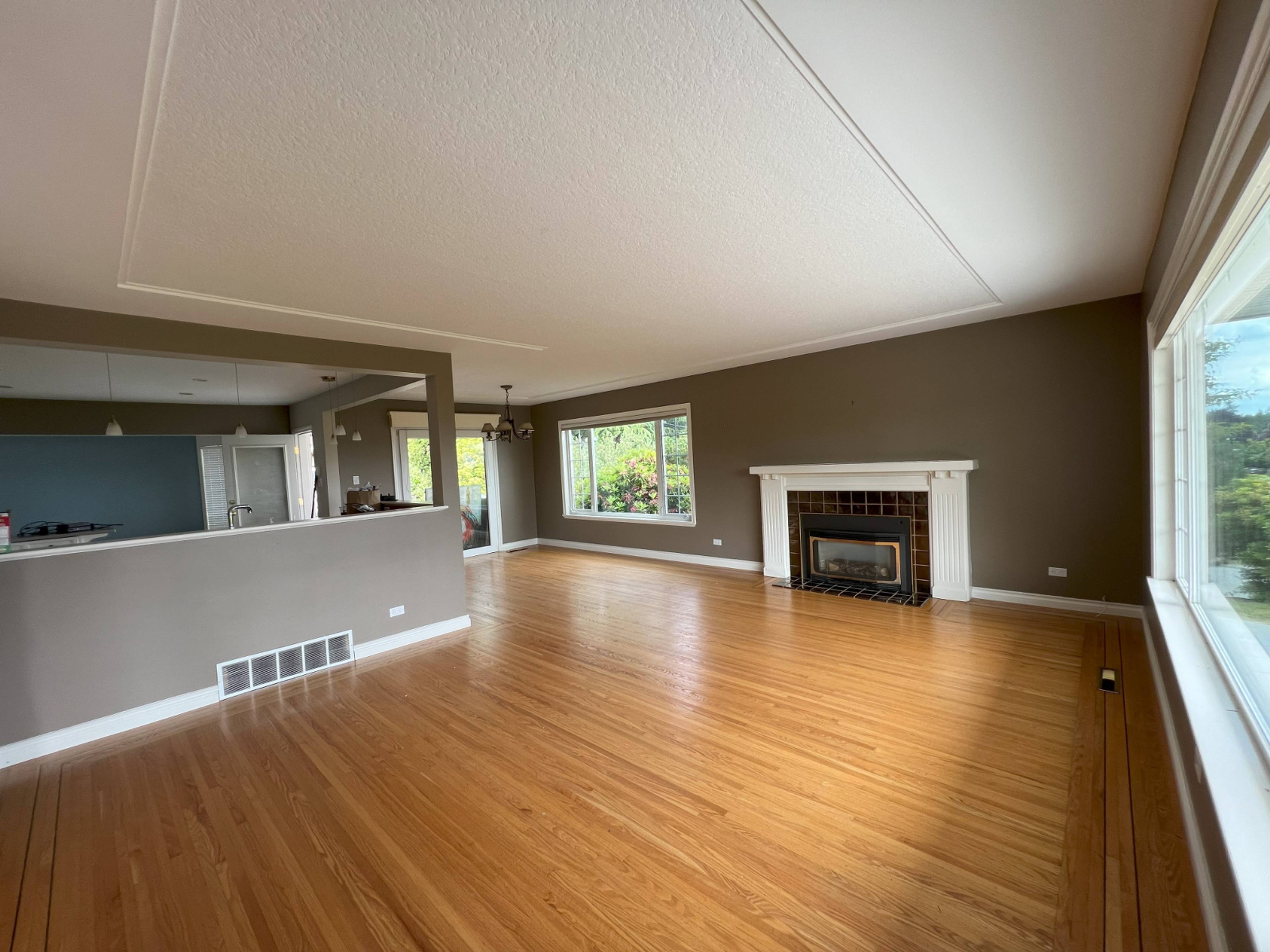 15789 Cliff Ave, White Rock, BC 3 Bedroom House for Rent liv.rent