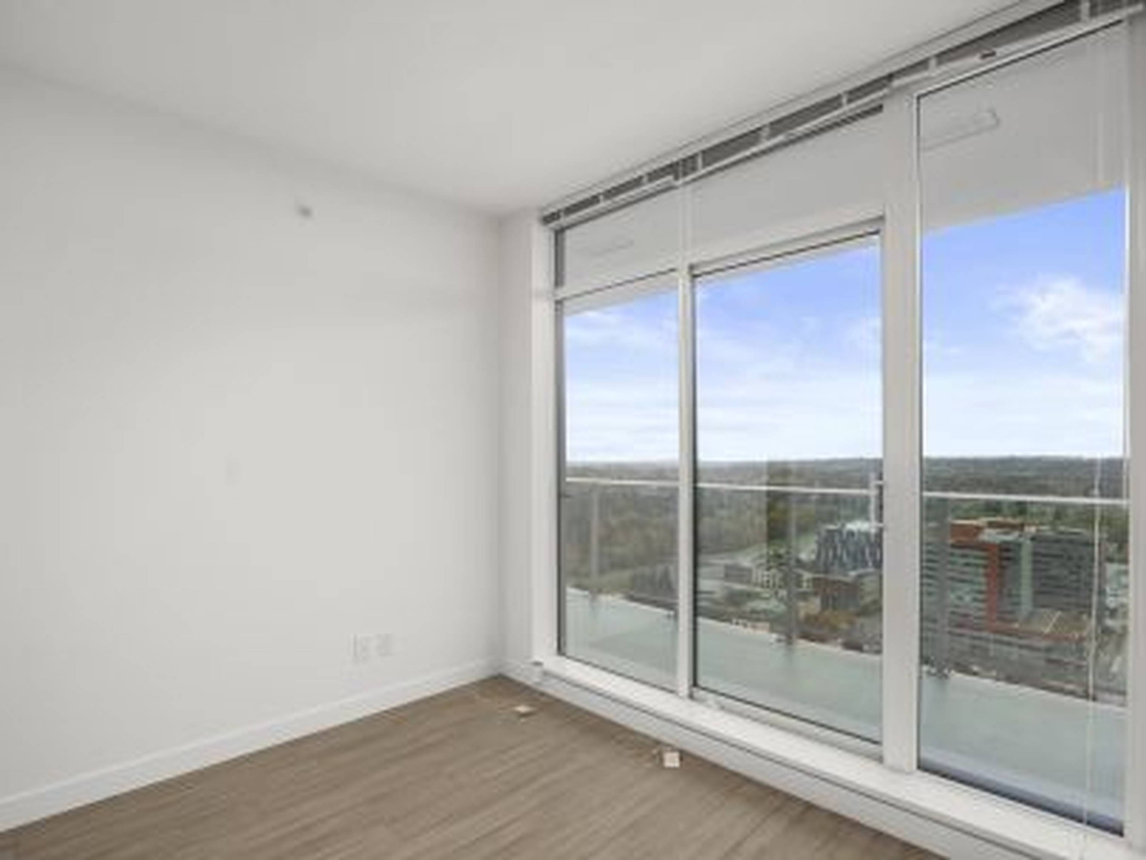 2810 13655 Fraser Hwy, Surrey, BC 2 Bedroom Apartment for Rent