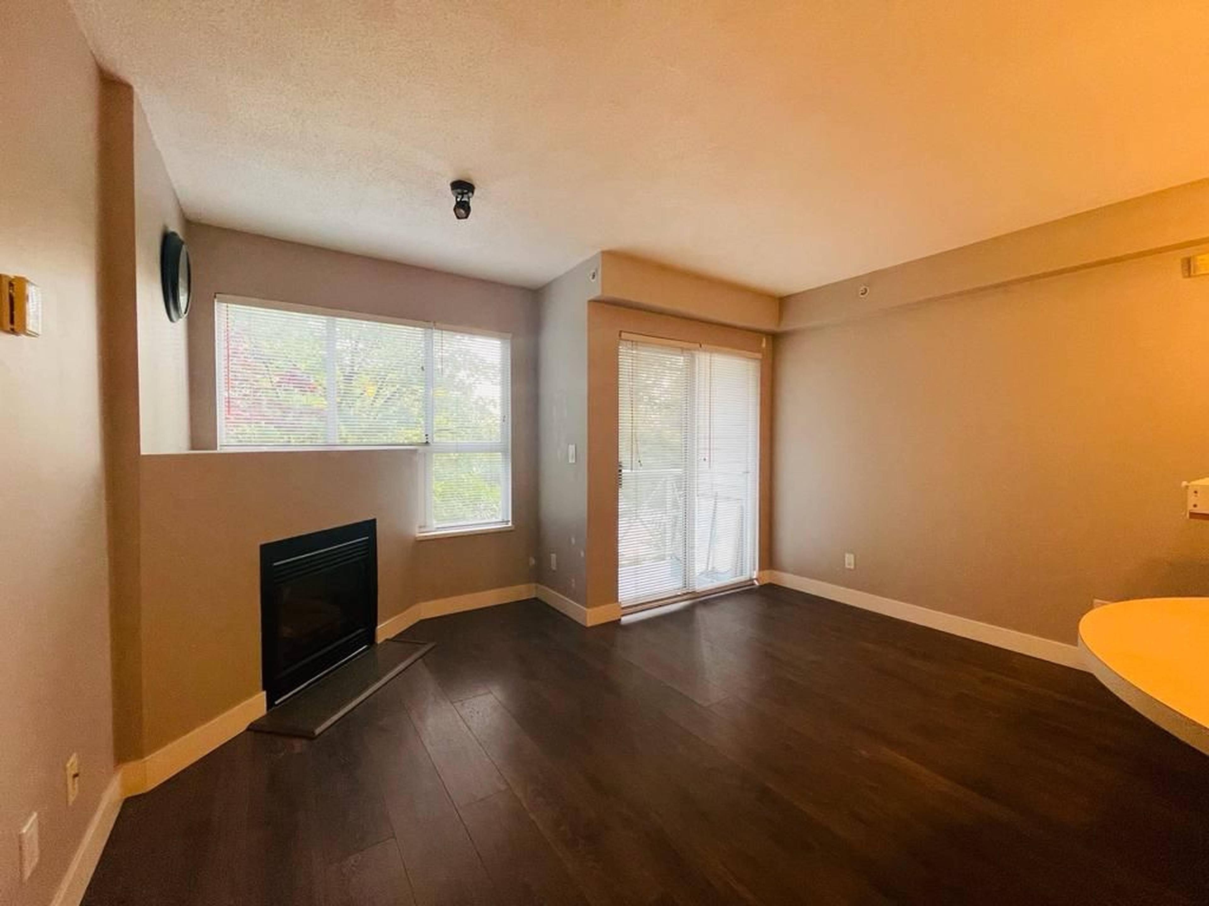 320 528 Rochester Ave, Coquitlam, BC 1 Bedroom Apartment for Rent