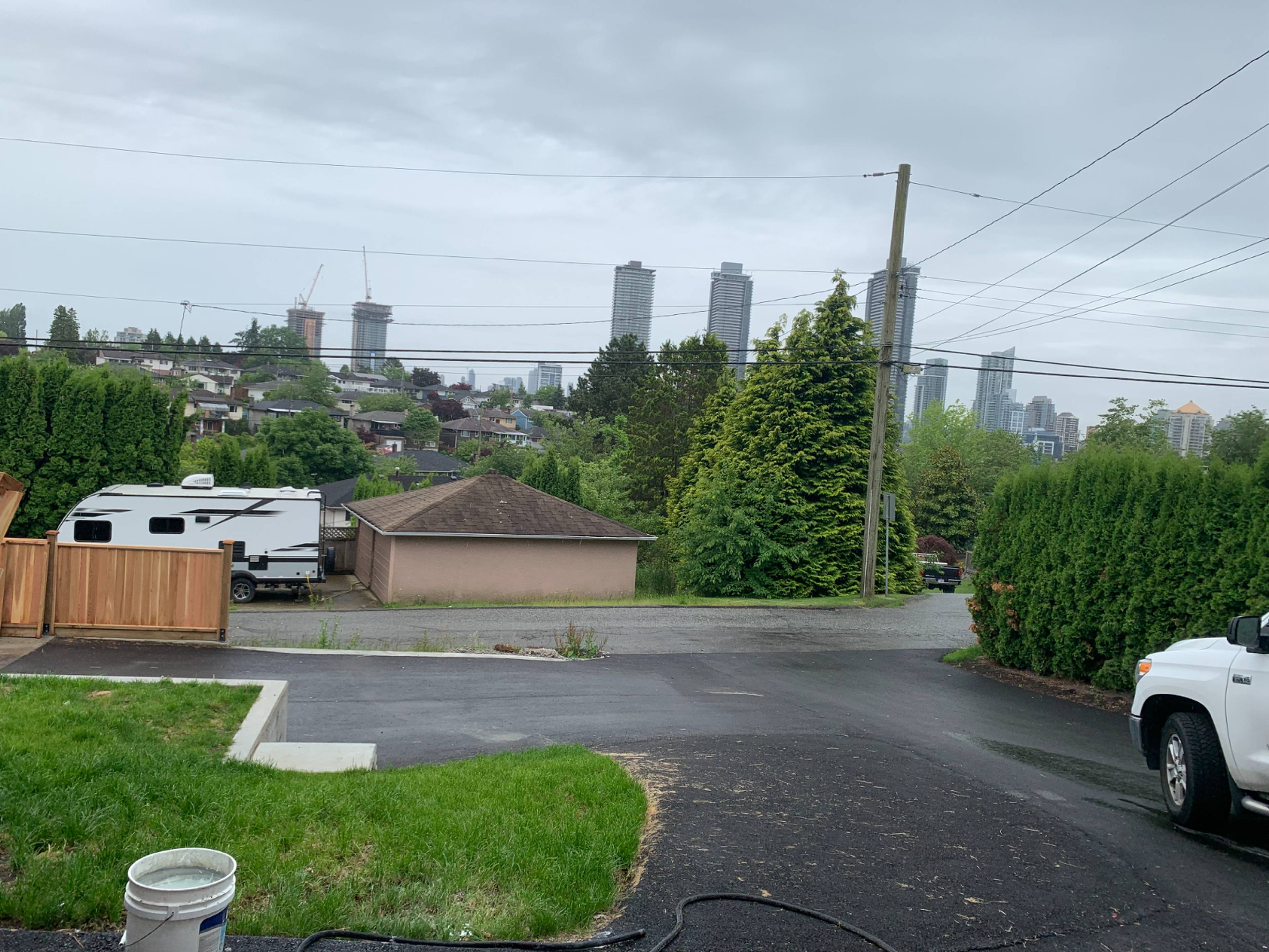 Parker St, Burnaby, BC 3 Bedroom Room for Rent liv.rent