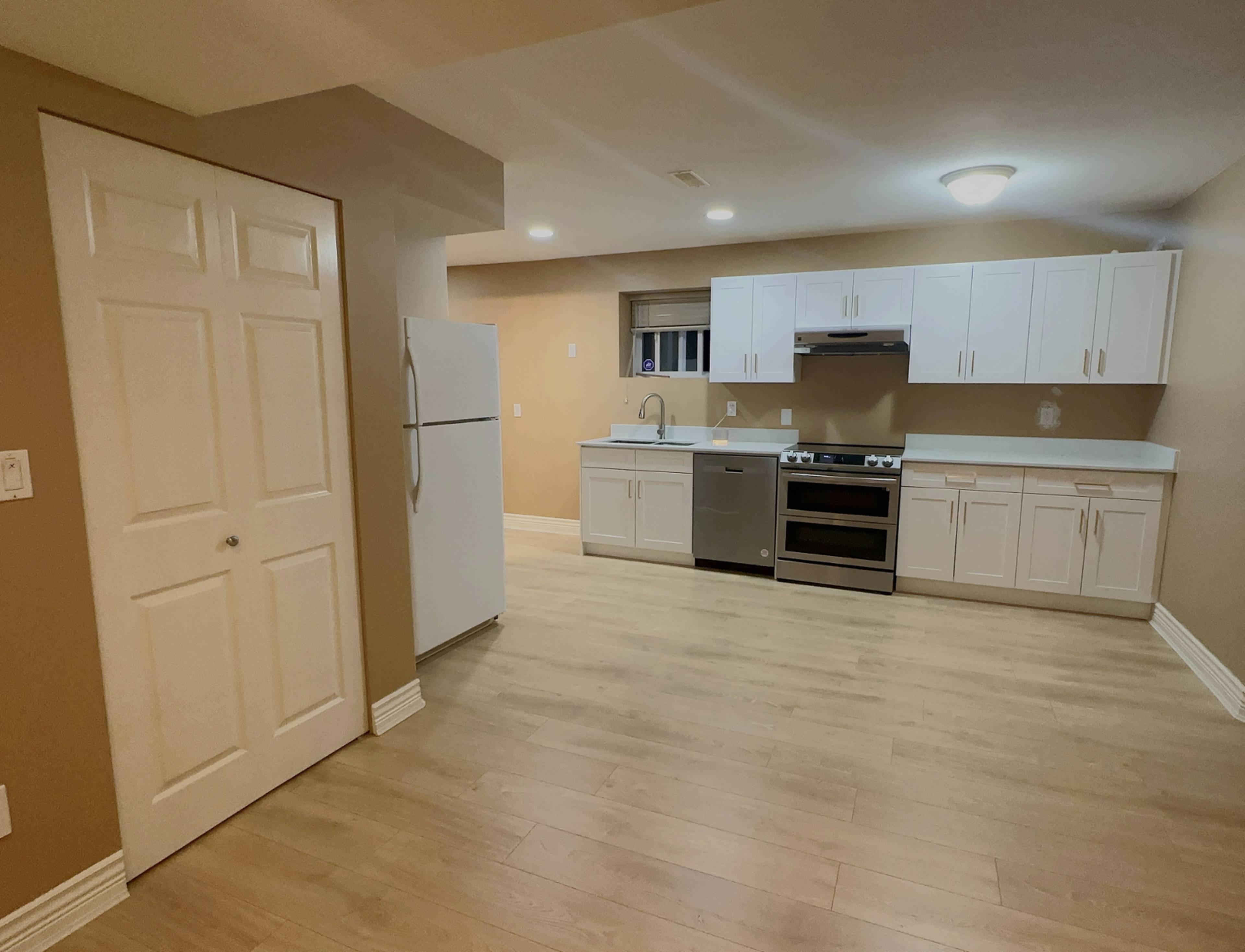 Moss Ct, Coquitlam, BC 1 Bedroom Room for Rent liv.rent