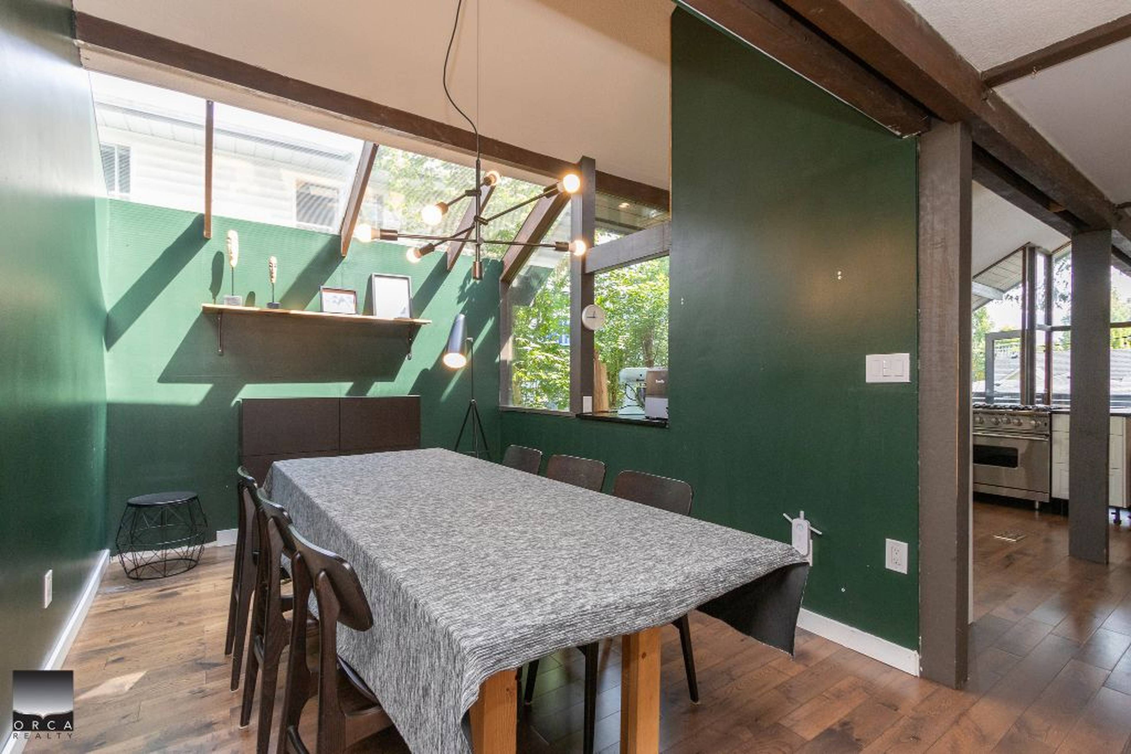 3102 Fromme Rd, North Vancouver District, BC 3 Bedroom House for Rent