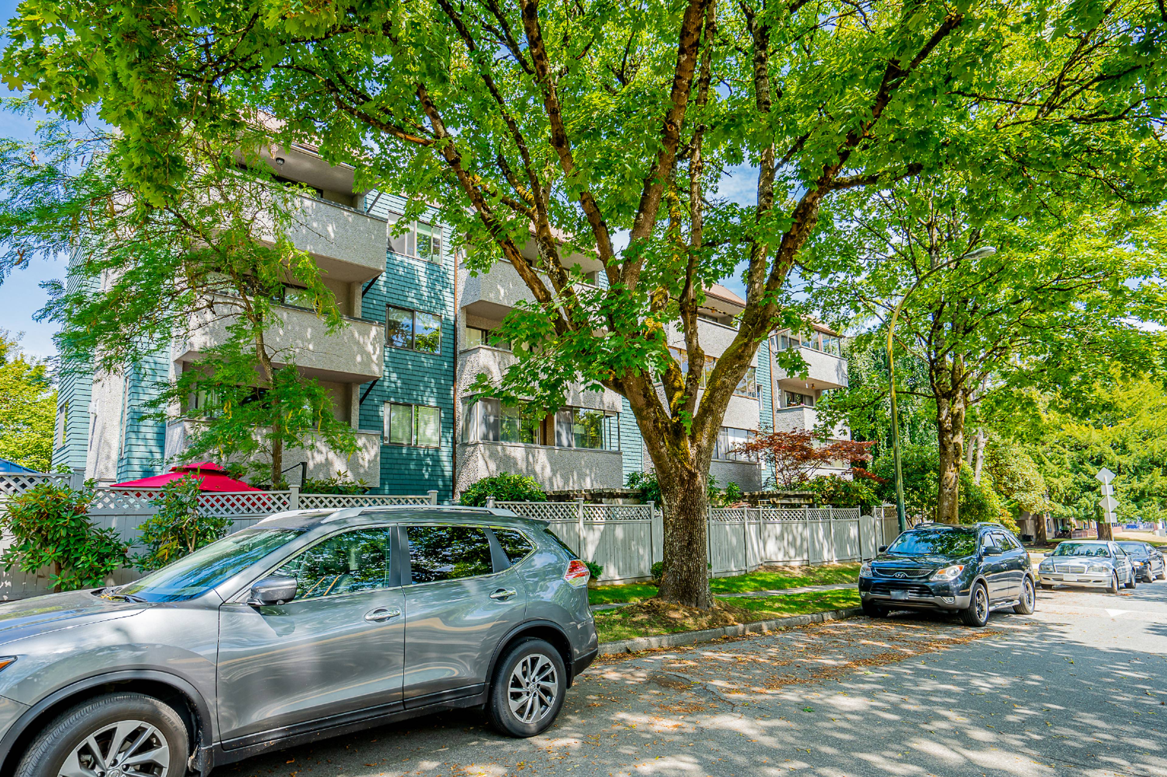 402 8775 Cartier St, Vancouver, BC 1 Bedroom Apartment for Rent